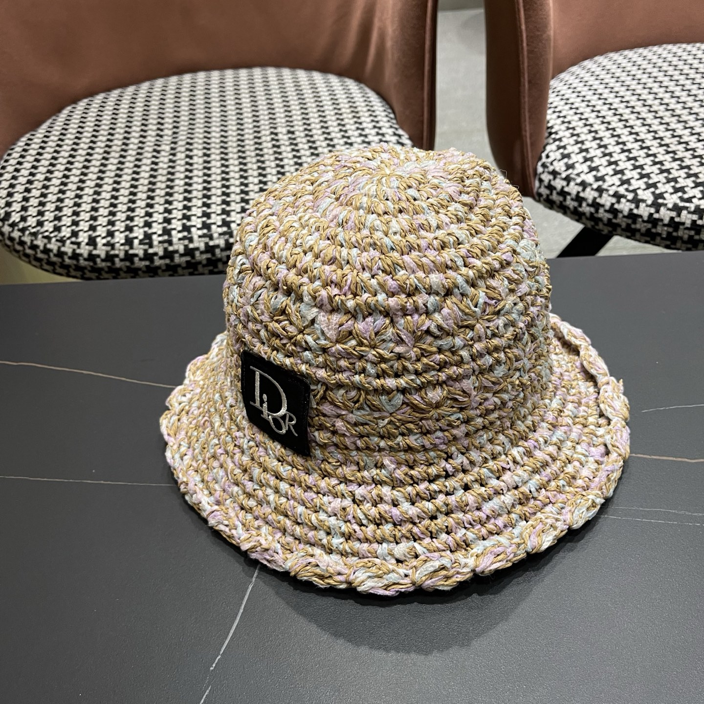 迪奥Dior 新款夏小香风大头围显脸小草帽度假遮阳防晒渔夫帽女