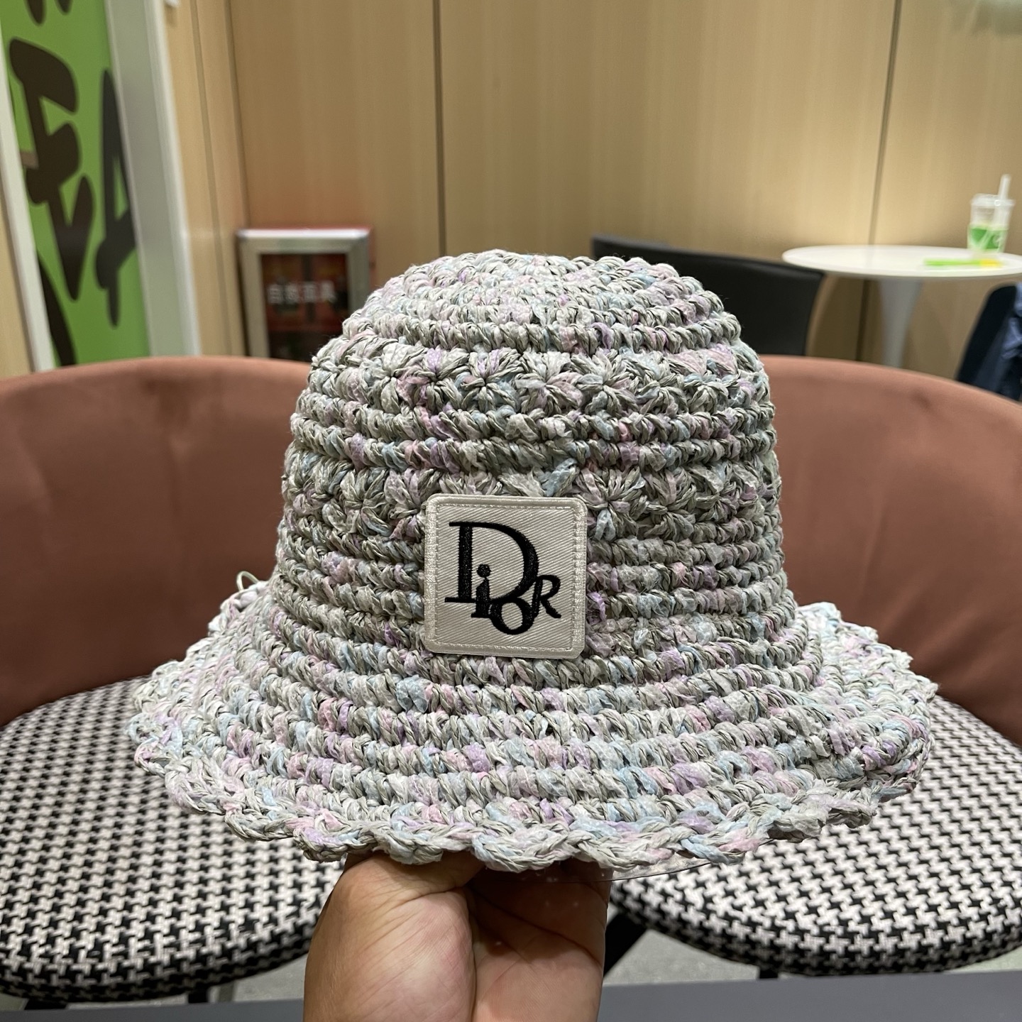 迪奥Dior 新款夏小香风大头围显脸小草帽度假遮阳防晒渔夫帽女