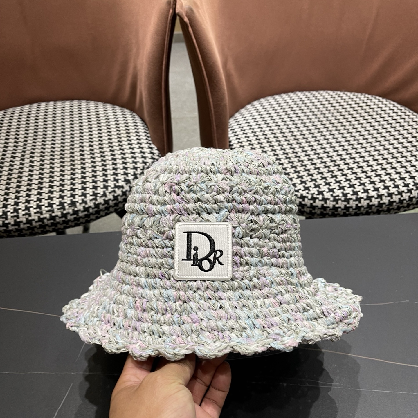 迪奥Dior 新款夏小香风大头围显脸小草帽度假遮阳防晒渔夫帽女