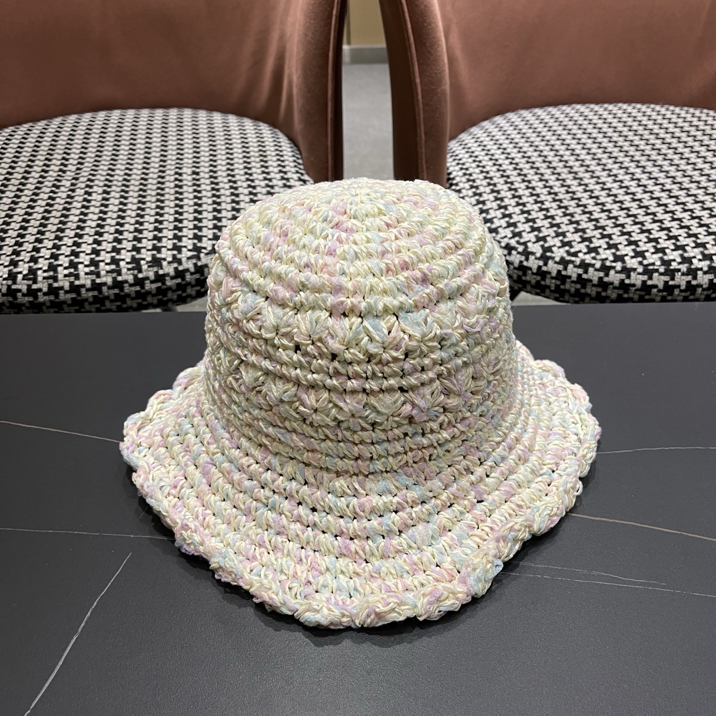 迪奥Dior 新款夏小香风大头围显脸小草帽度假遮阳防晒渔夫帽女