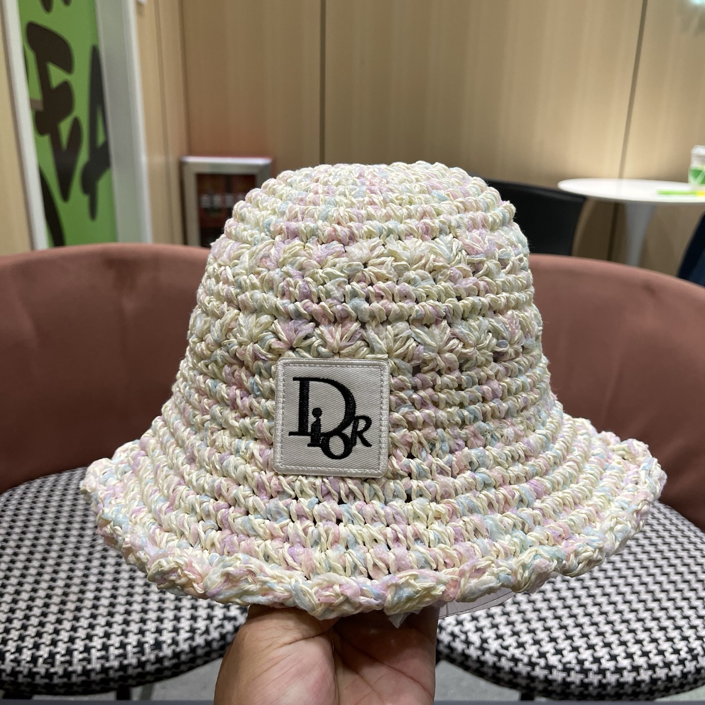 迪奥Dior 新款夏小香风大头围显脸小草帽度假遮阳防晒渔夫帽女