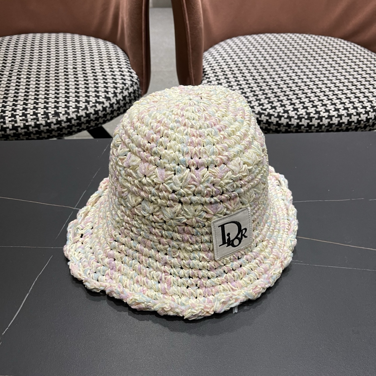 迪奥Dior 新款夏小香风大头围显脸小草帽度假遮阳防晒渔夫帽女