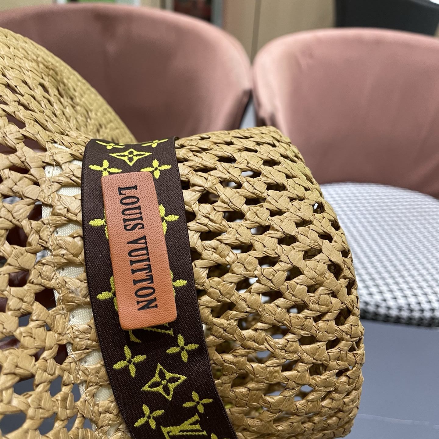 LV路易威登 新款复古巴拿马草帽女夏季镂空编织防晒遮阳帽小头围度假礼帽