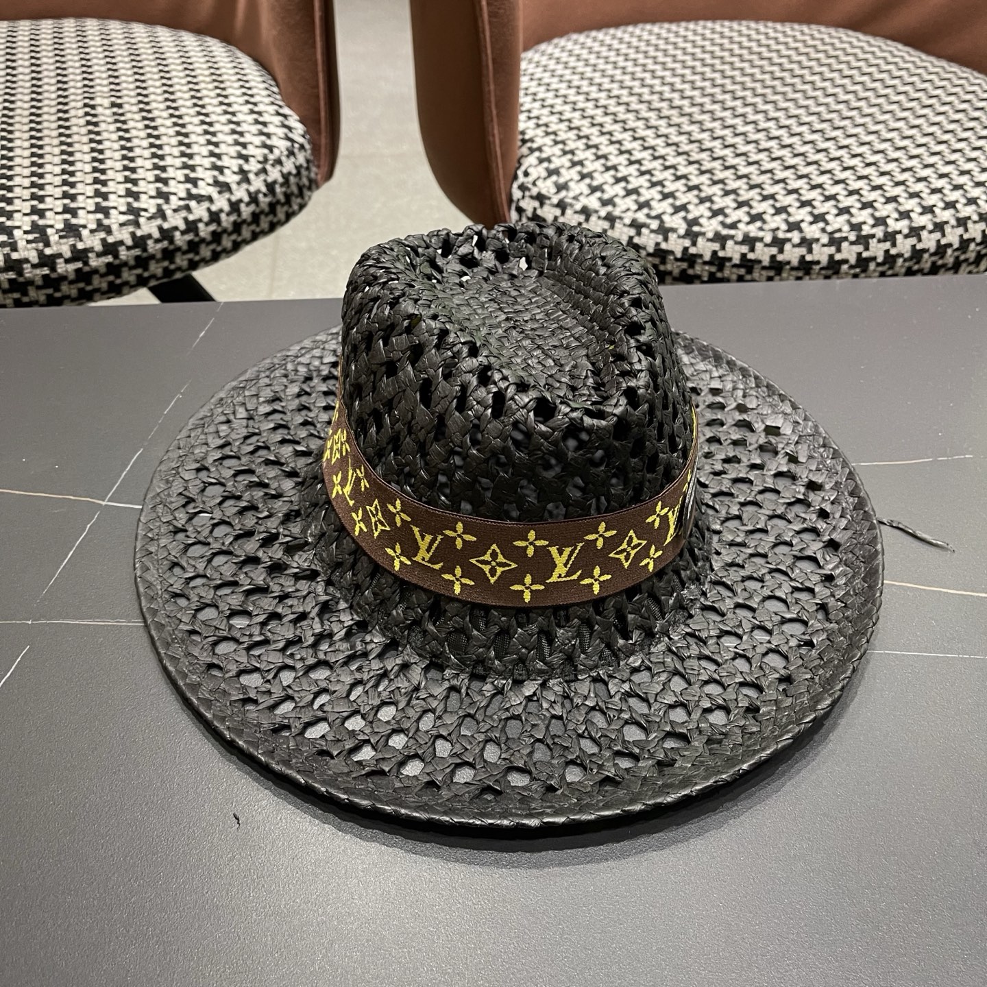 LV路易威登 新款复古巴拿马草帽女夏季镂空编织防晒遮阳帽小头围度假礼帽