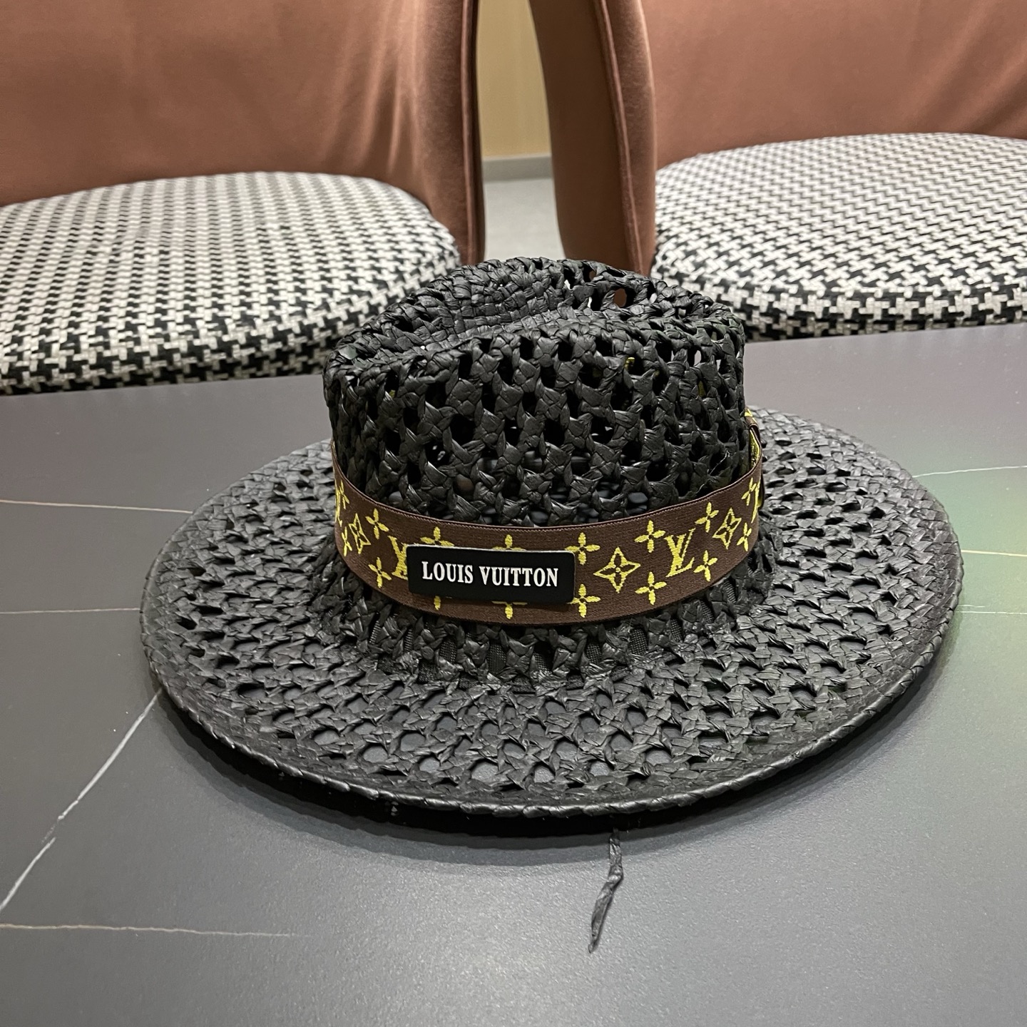 LV路易威登 新款复古巴拿马草帽女夏季镂空编织防晒遮阳帽小头围度假礼帽