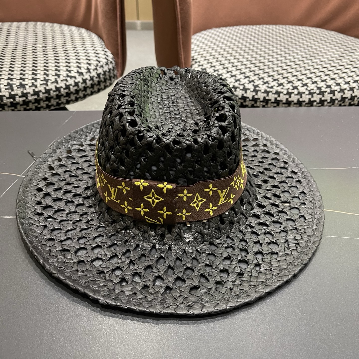 LV路易威登 新款复古巴拿马草帽女夏季镂空编织防晒遮阳帽小头围度假礼帽