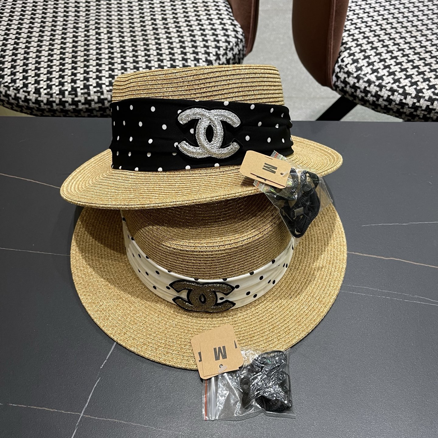 CHANEL香奈儿 法式波点平顶草帽女夏季海边度假出游遮阳防晒帽子大帽檐草编礼帽