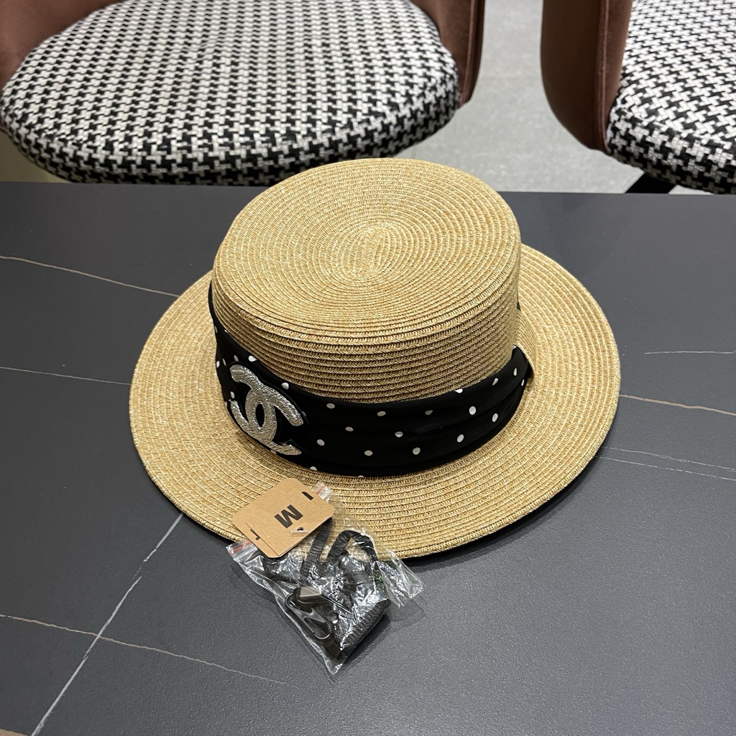 CHANEL香奈儿 法式波点平顶草帽女夏季海边度假出游遮阳防晒帽子大帽檐草编礼帽