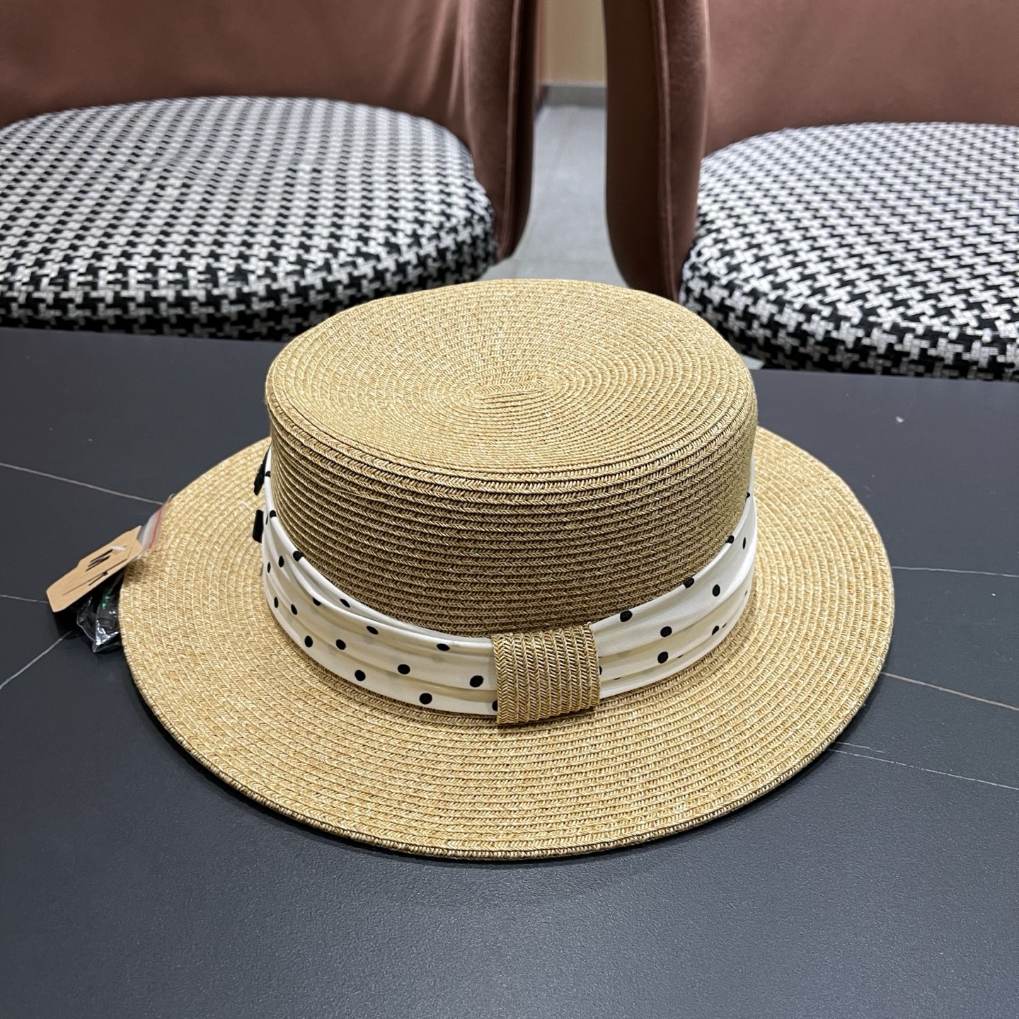 CHANEL香奈儿 法式波点平顶草帽女夏季海边度假出游遮阳防晒帽子大帽檐草编礼帽