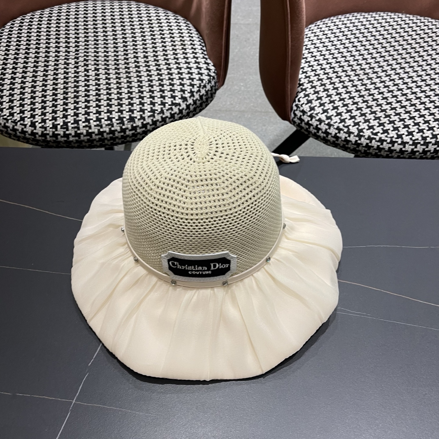 Dior迪奥 款珍珠蝴蝶结渔夫帽女夏季时尚大檐防紫外线防晒遮阳帽太阳帽潮