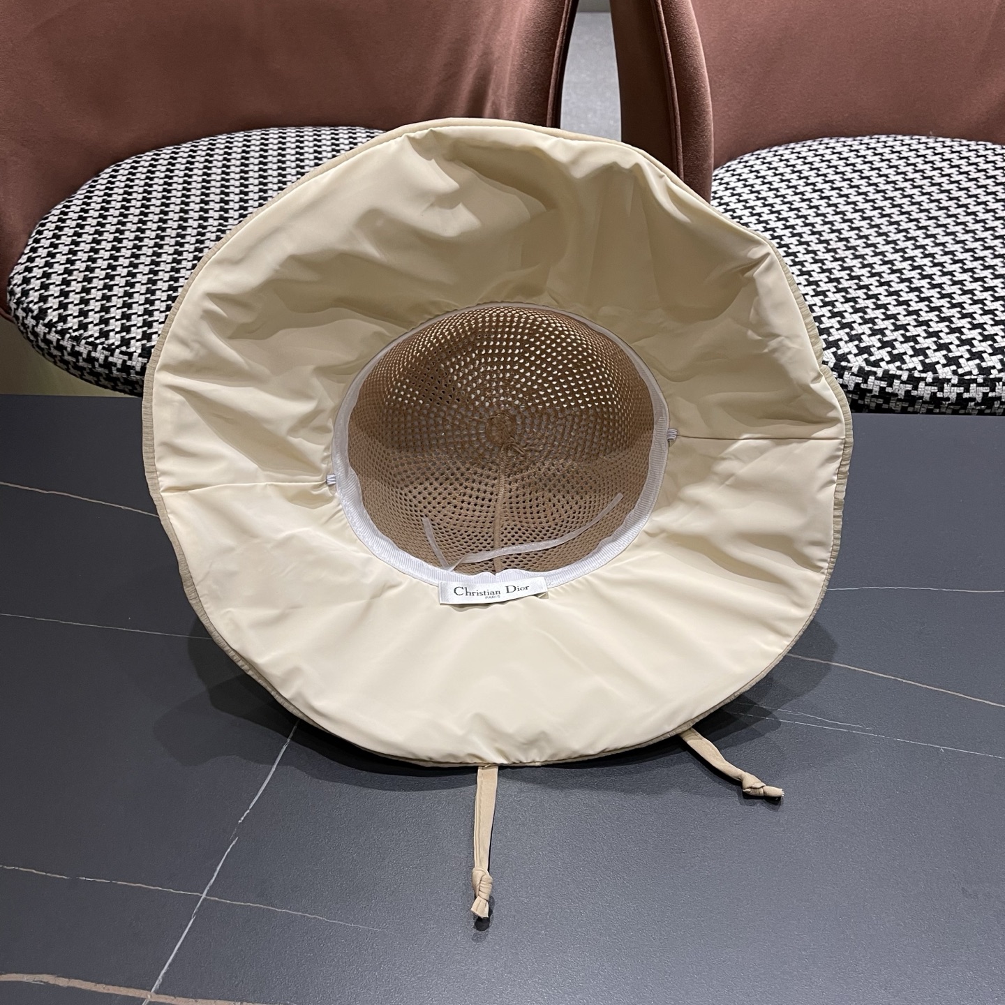 Dior迪奥 款珍珠蝴蝶结渔夫帽女夏季时尚大檐防紫外线防晒遮阳帽太阳帽潮