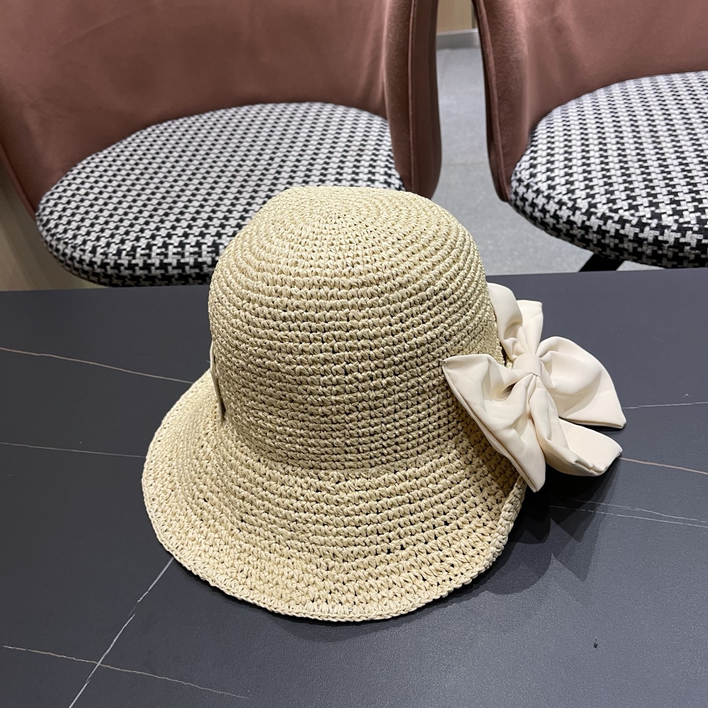 LV路易威登 夏天新款遮阳帽时尚女士防晒草帽遮脸蝴蝶结太阳帽沙滩透气渔夫帽