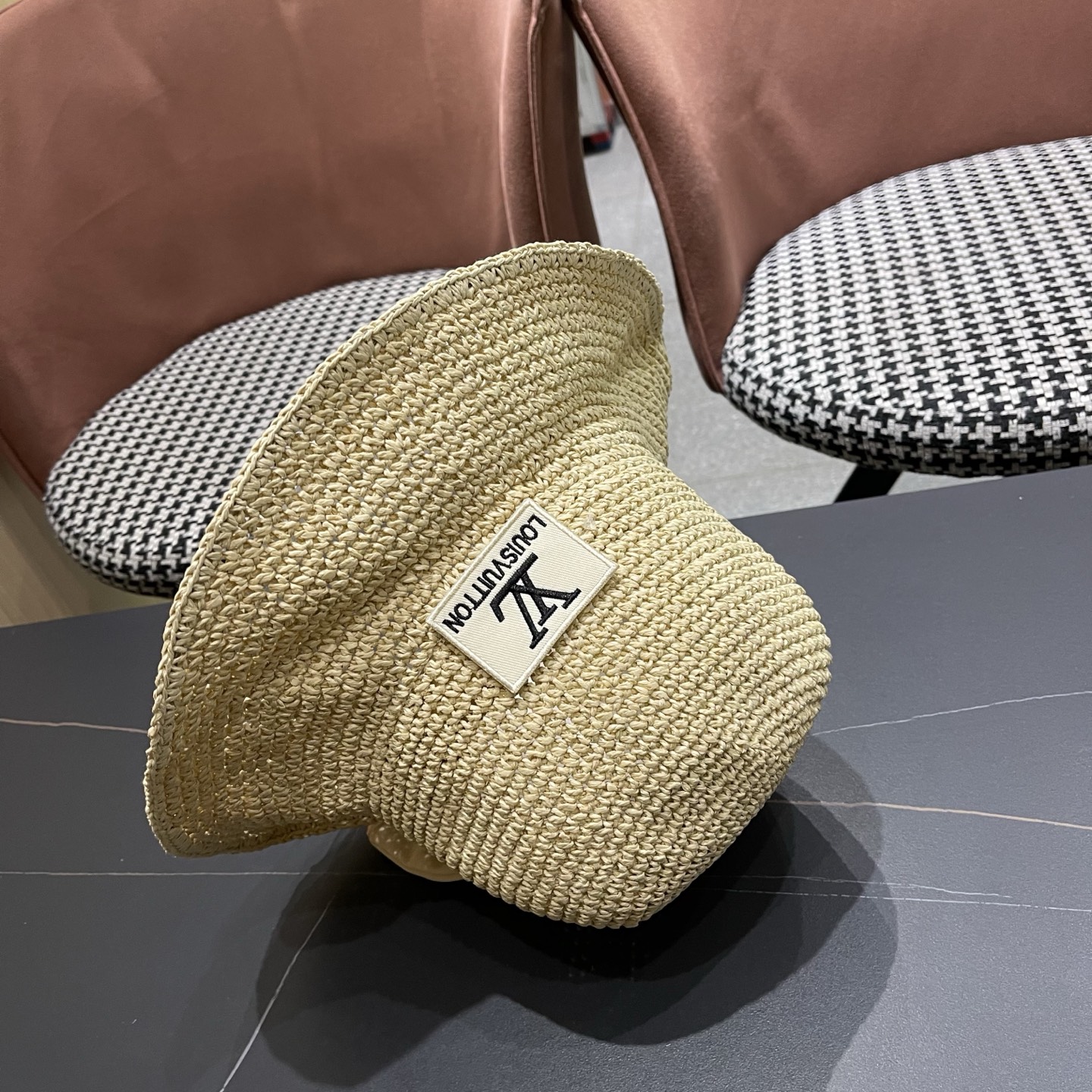 LV路易威登 夏天新款遮阳帽时尚女士防晒草帽遮脸蝴蝶结太阳帽沙滩透气渔夫帽