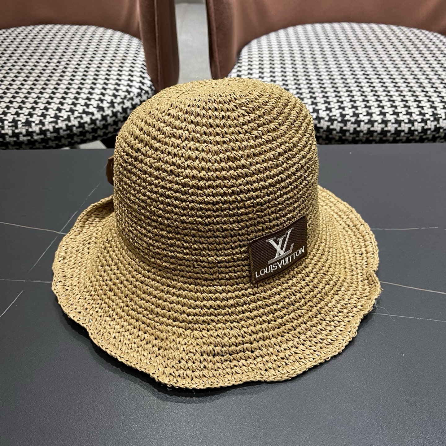 LV路易威登 夏天新款遮阳帽时尚女士防晒草帽遮脸蝴蝶结太阳帽沙滩透气渔夫帽