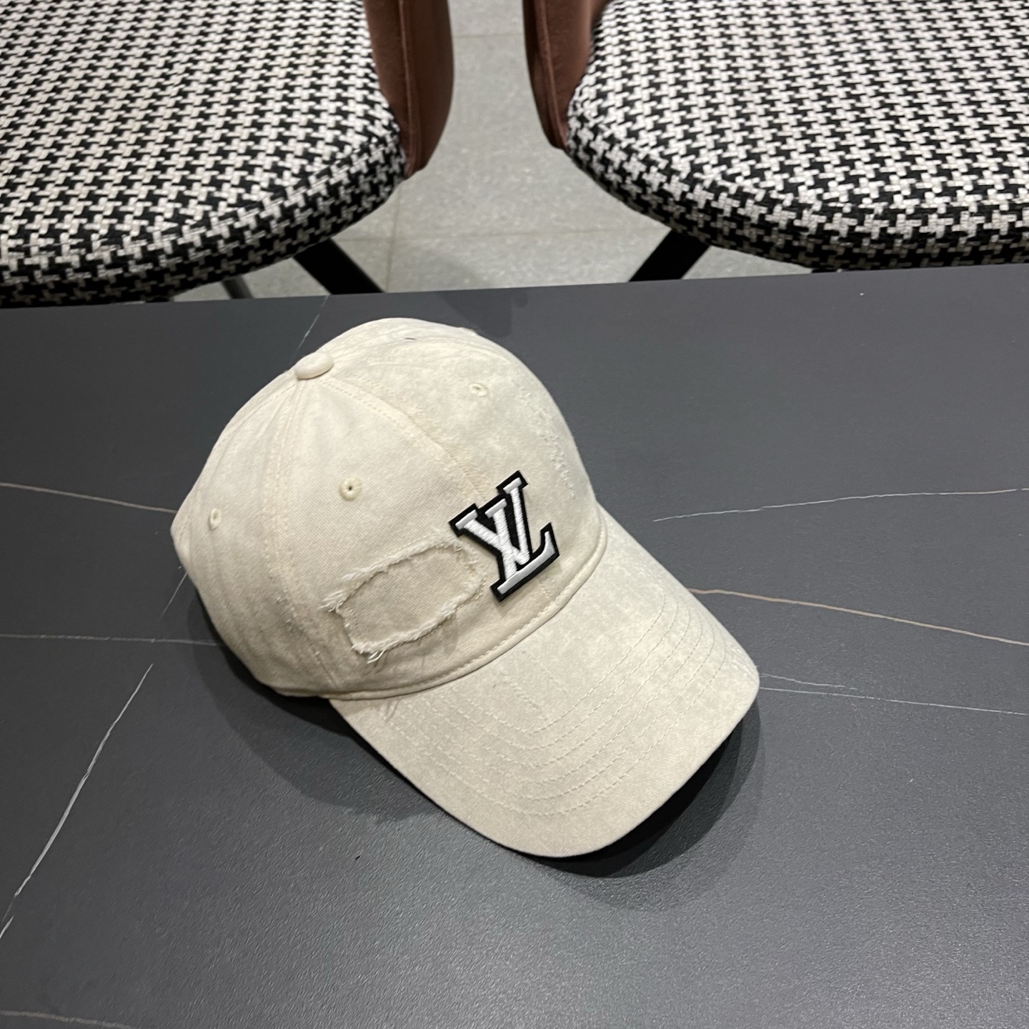 LV路易威登 美式复古棒球帽女夏季2026新款大头围灰色宽帽檐帽子显脸小鸭舌帽