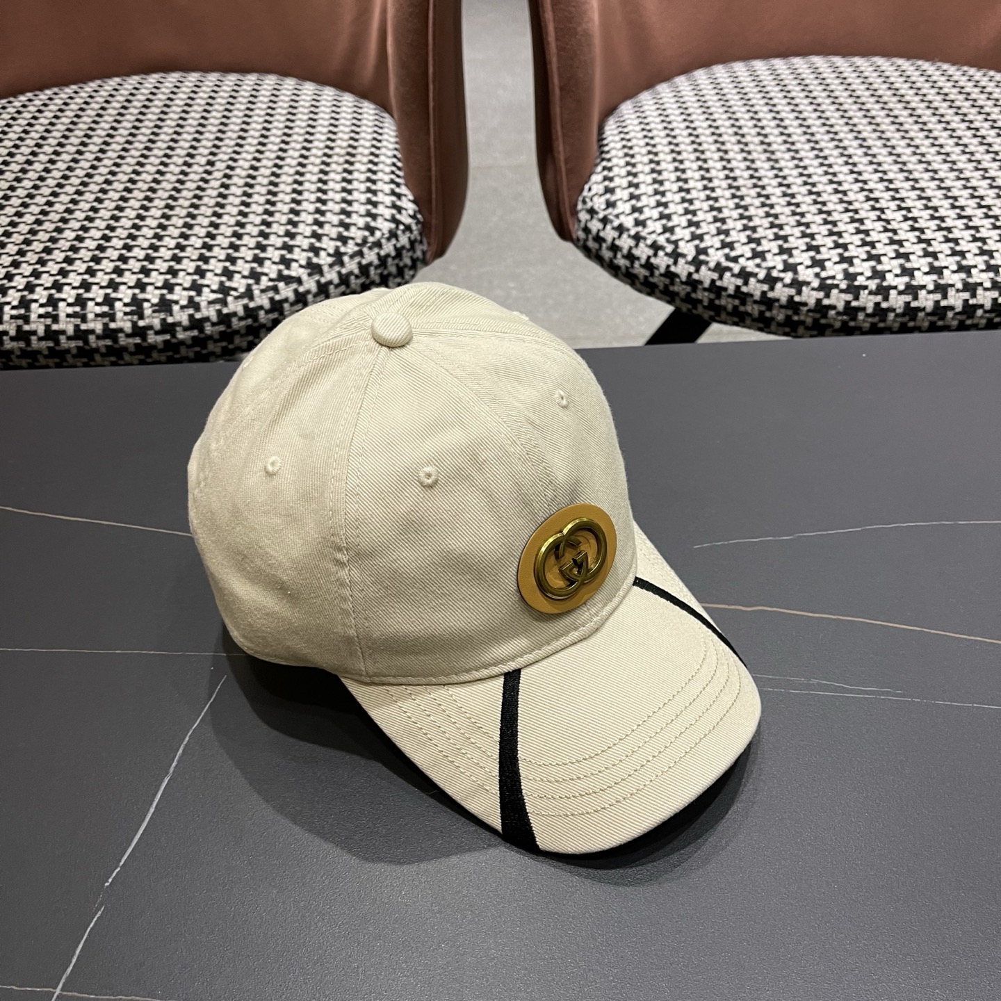 古奇棒球帽♥️GUCCI🧢官网新品，棒球帽，原单品质火爆来袭 高档大气上档次！低调奢华，方便携带！跑量！
