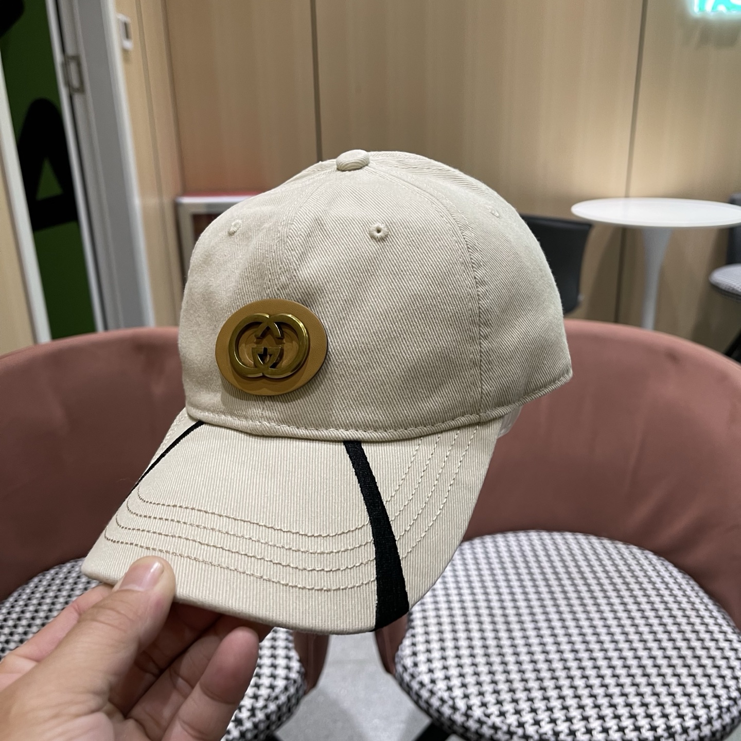 古奇棒球帽♥️GUCCI🧢官网新品，棒球帽，原单品质火爆来袭 高档大气上档次！低调奢华，方便携带！跑量！