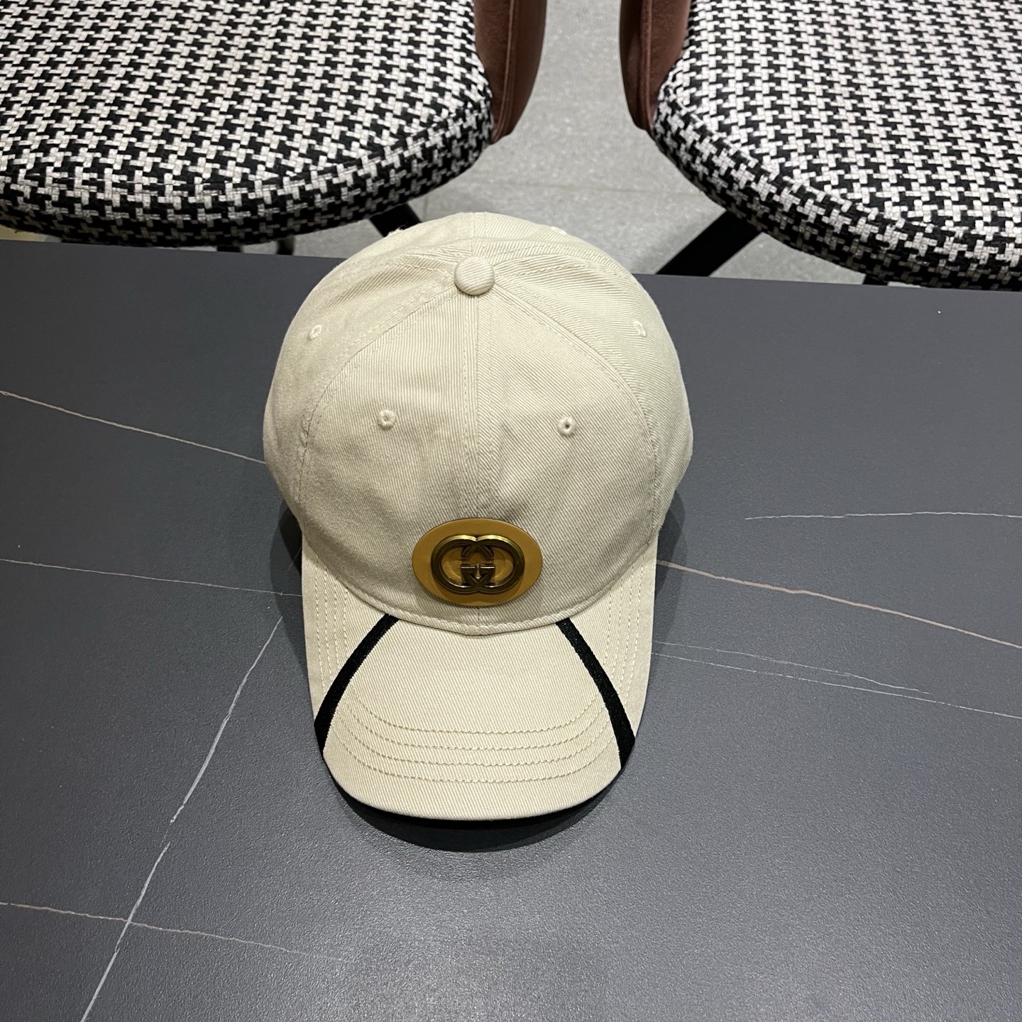 古奇棒球帽♥️GUCCI🧢官网新品，棒球帽，原单品质火爆来袭 高档大气上档次！低调奢华，方便携带！跑量！