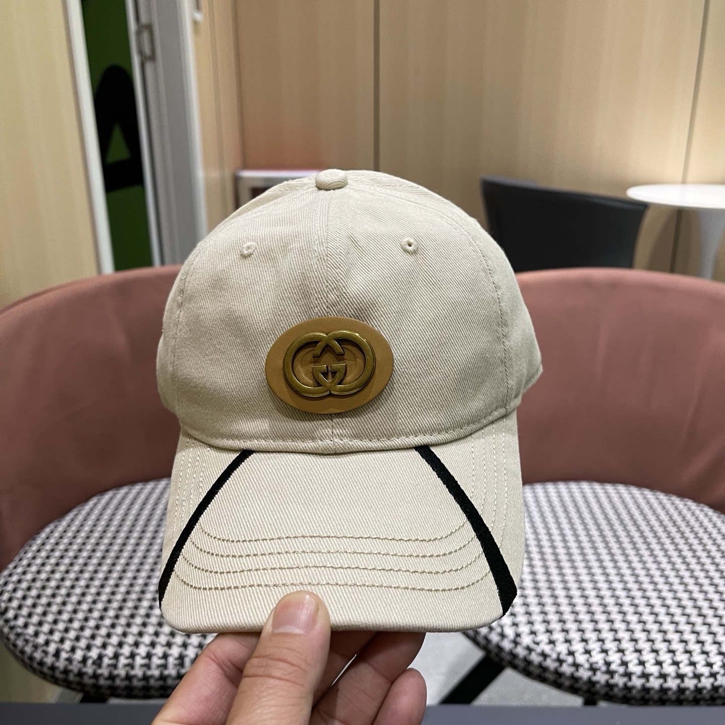 古奇棒球帽♥️GUCCI🧢官网新品，棒球帽，原单品质火爆来袭 高档大气上档次！低调奢华，方便携带！跑量！