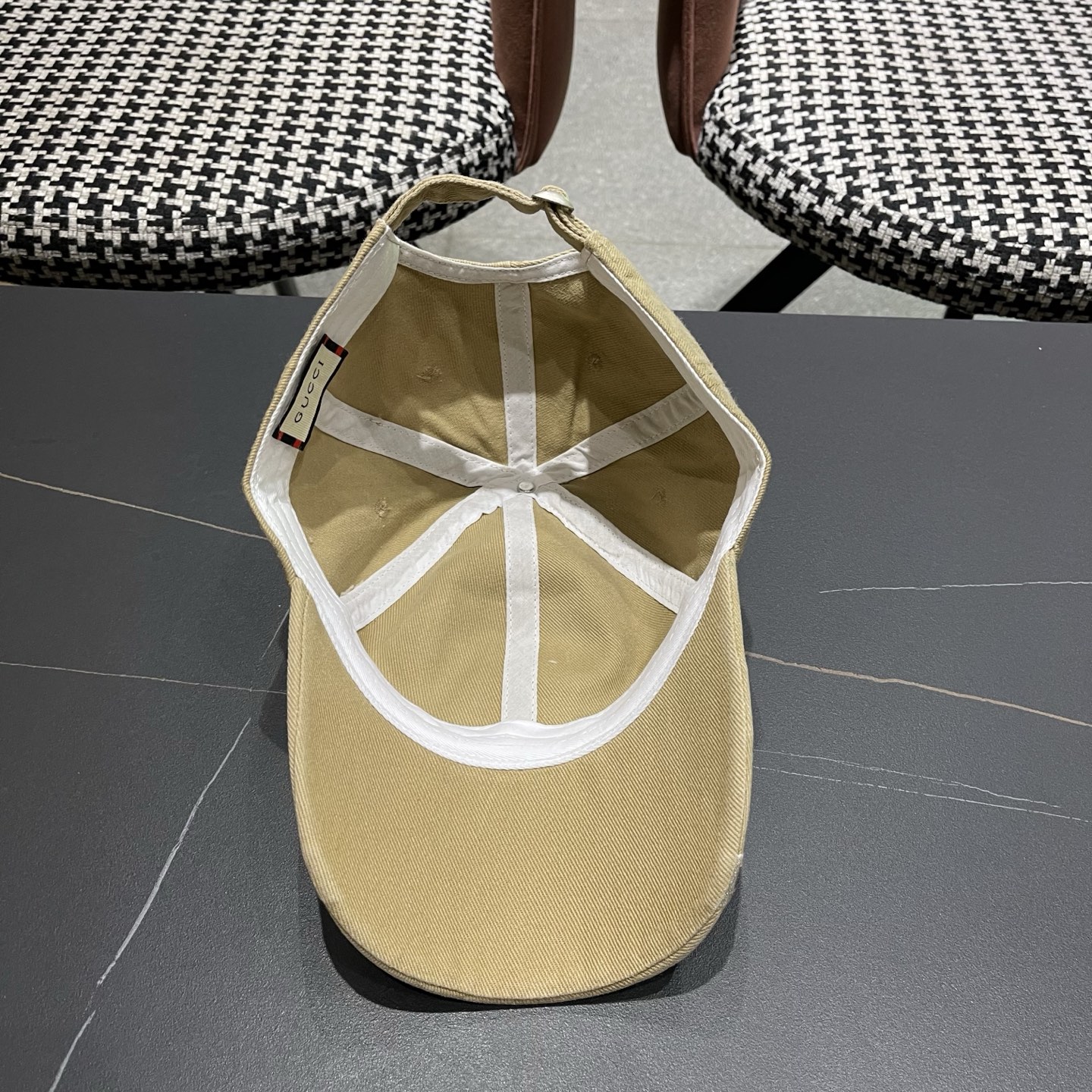 古奇棒球帽♥️GUCCI🧢官网新品，棒球帽，原单品质火爆来袭 高档大气上档次！低调奢华，方便携带！跑量！