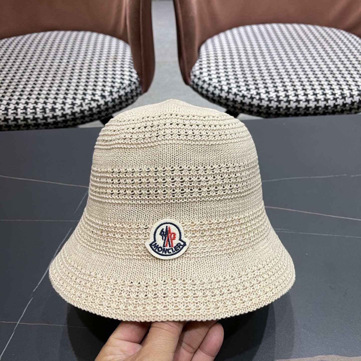 MONCLER（蒙口）新款时尚遮阳防晒渔夫帽韩版镂空透气水桶帽显脸小