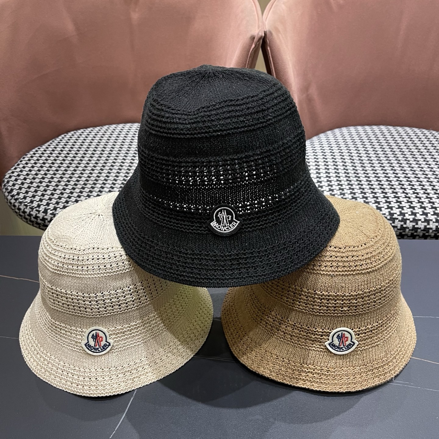 MONCLER（蒙口）新款时尚遮阳防晒渔夫帽韩版镂空透气水桶帽显脸小