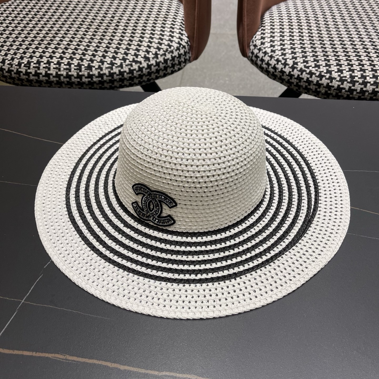 CHANEL香奈儿 网纱大檐草帽赫本风法式优雅出游旅行度假沙滩遮阳防晒网红渔夫帽