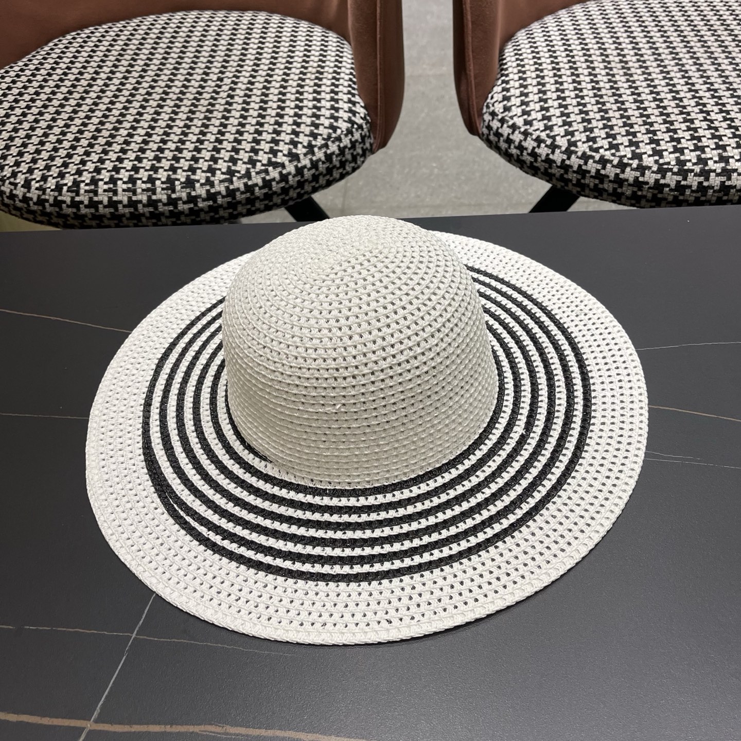 CHANEL香奈儿 网纱大檐草帽赫本风法式优雅出游旅行度假沙滩遮阳防晒网红渔夫帽