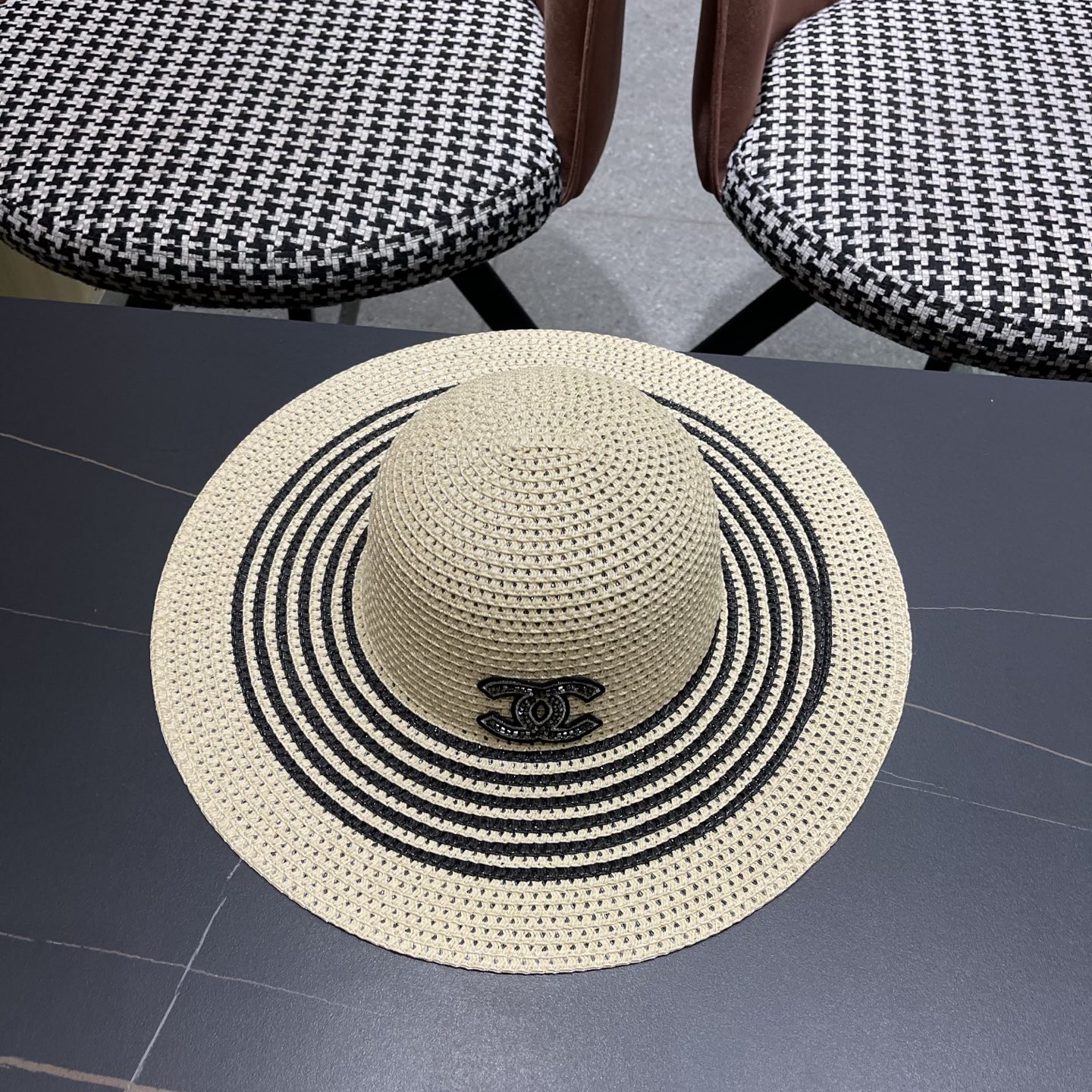 CHANEL香奈儿 网纱大檐草帽赫本风法式优雅出游旅行度假沙滩遮阳防晒网红渔夫帽