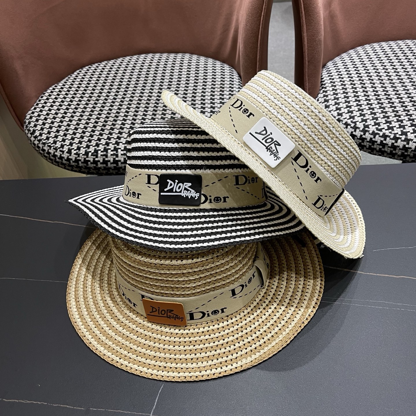 Dior迪奥 新款夏季草编平顶礼帽女款遮阳防晒海边沙滩帽英伦复古时尚