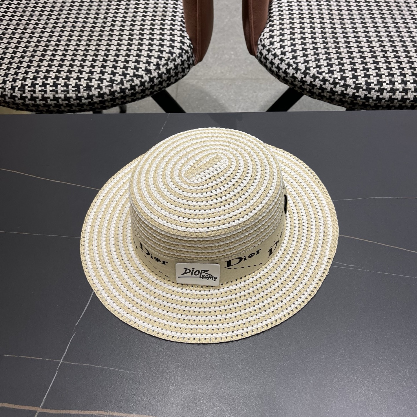 Dior迪奥 新款夏季草编平顶礼帽女款遮阳防晒海边沙滩帽英伦复古时尚