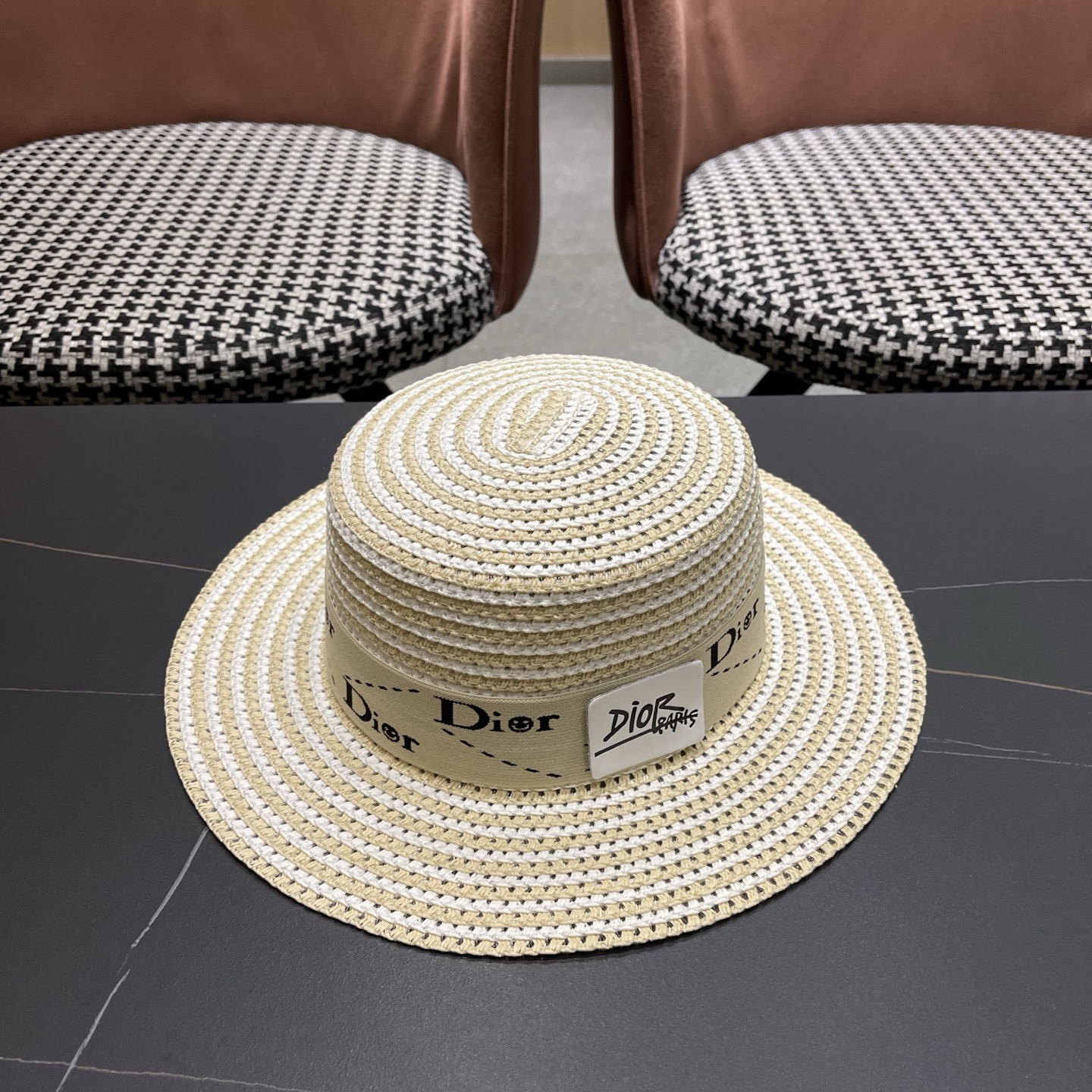 Dior迪奥 新款夏季草编平顶礼帽女款遮阳防晒海边沙滩帽英伦复古时尚