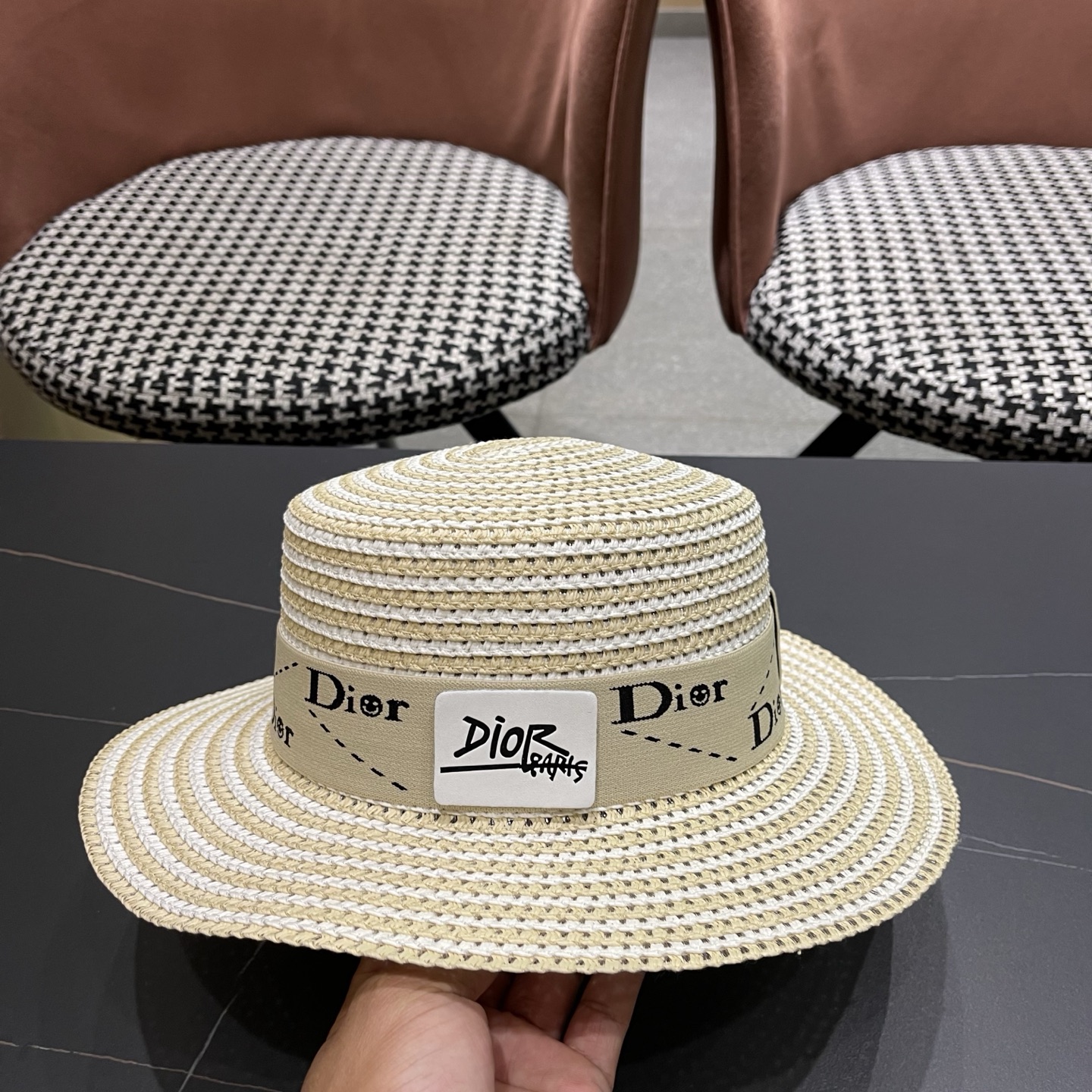 Dior迪奥 新款夏季草编平顶礼帽女款遮阳防晒海边沙滩帽英伦复古时尚