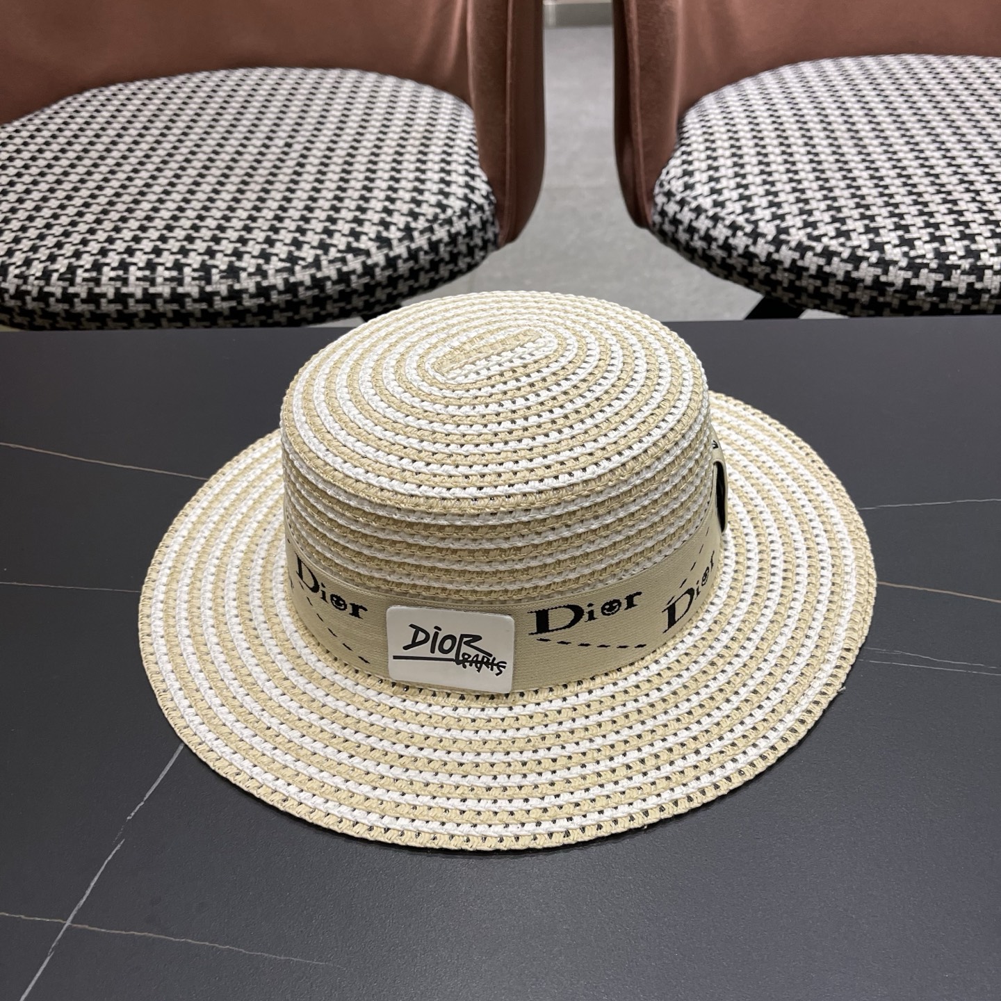 Dior迪奥 新款夏季草编平顶礼帽女款遮阳防晒海边沙滩帽英伦复古时尚