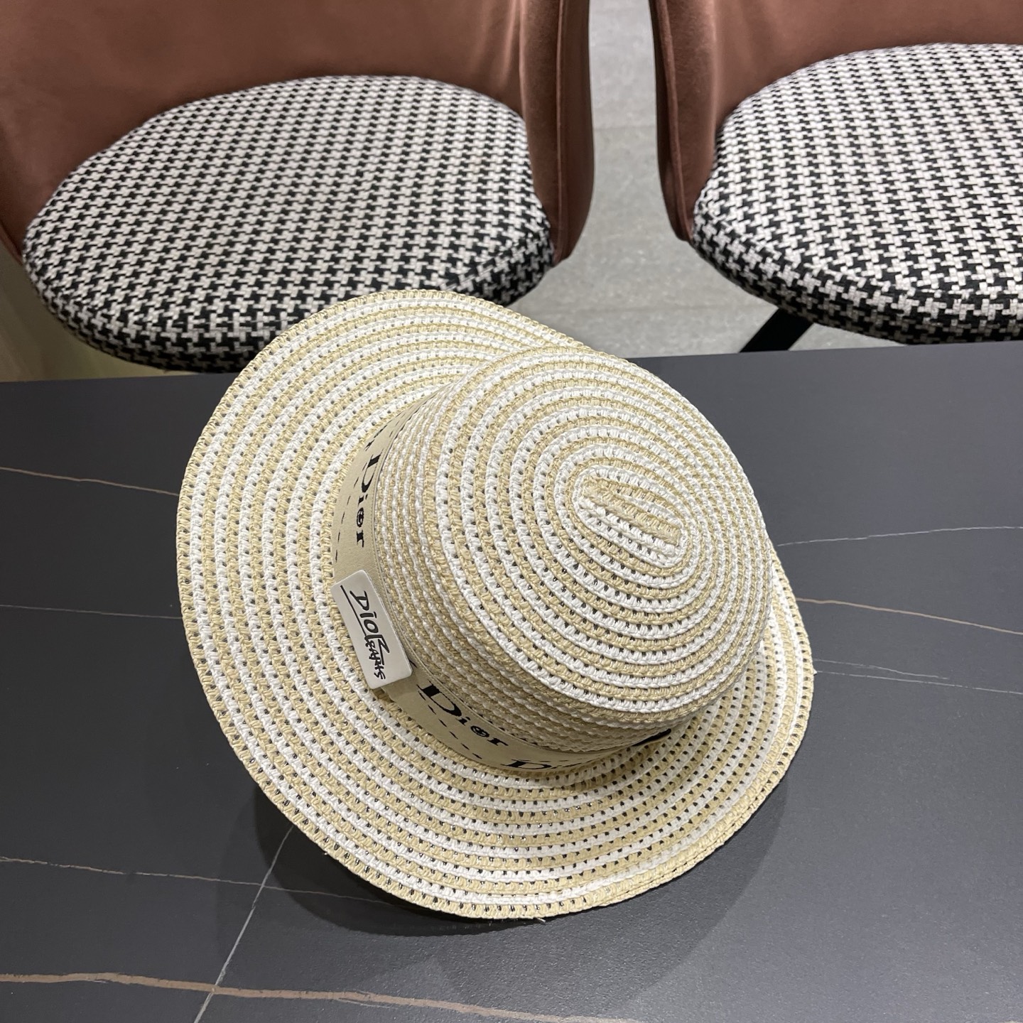 Dior迪奥 新款夏季草编平顶礼帽女款遮阳防晒海边沙滩帽英伦复古时尚