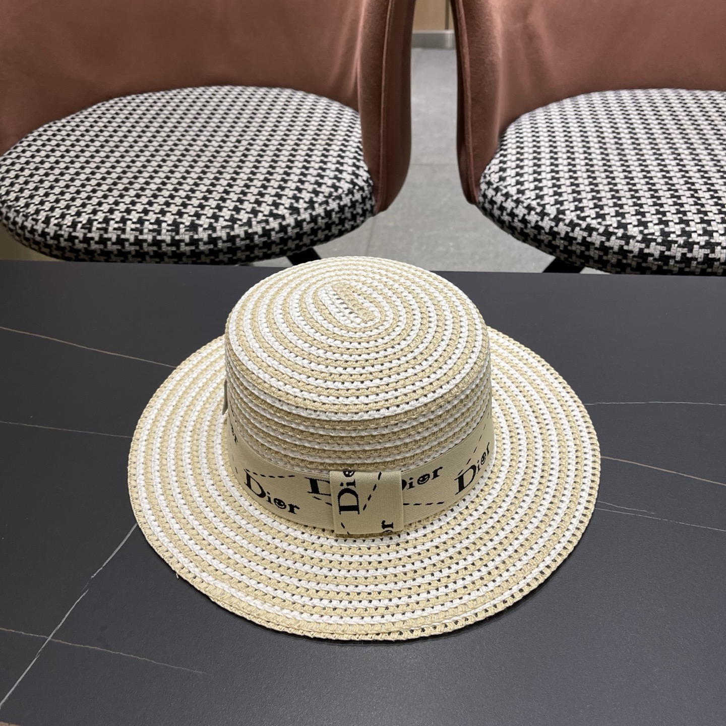 Dior迪奥 新款夏季草编平顶礼帽女款遮阳防晒海边沙滩帽英伦复古时尚