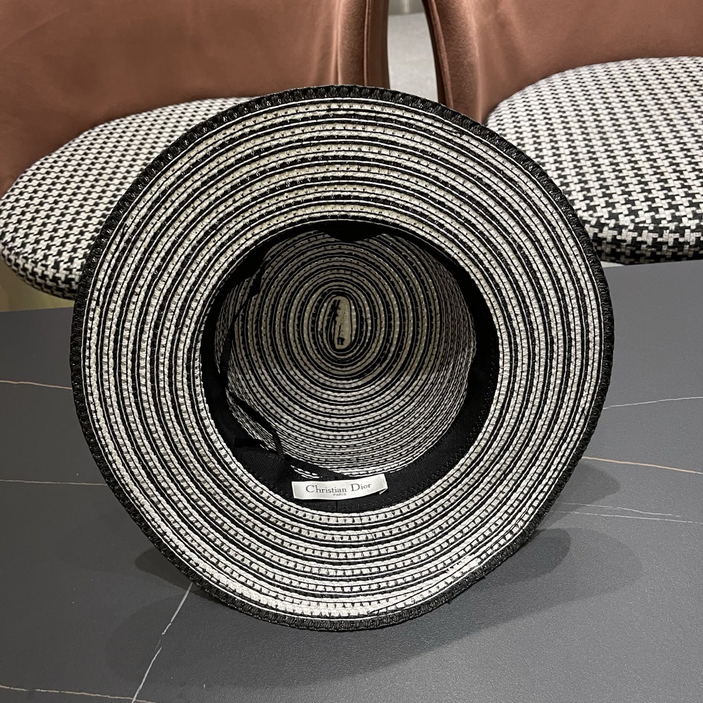 Dior迪奥 新款夏季草编平顶礼帽女款遮阳防晒海边沙滩帽英伦复古时尚