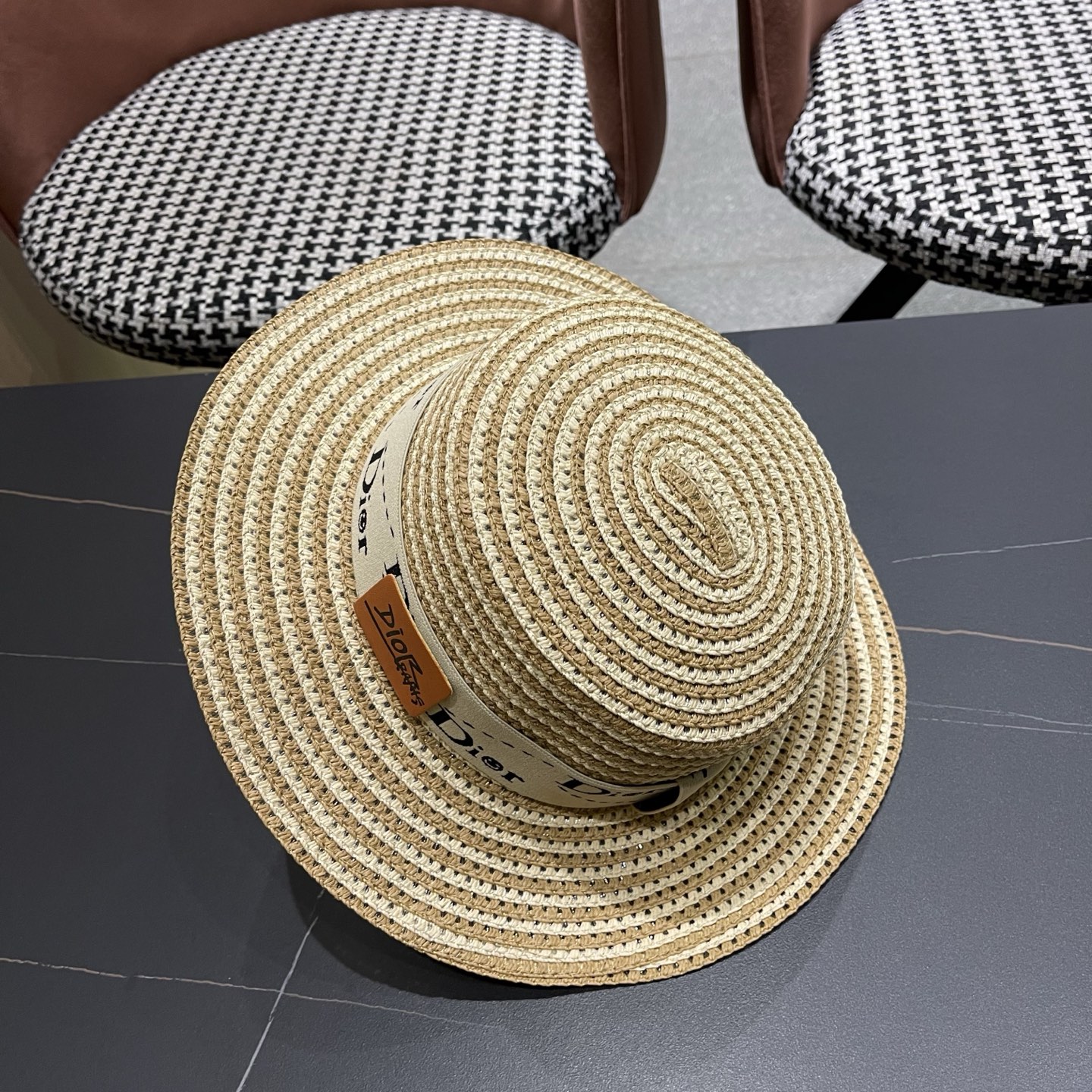 Dior迪奥 新款夏季草编平顶礼帽女款遮阳防晒海边沙滩帽英伦复古时尚