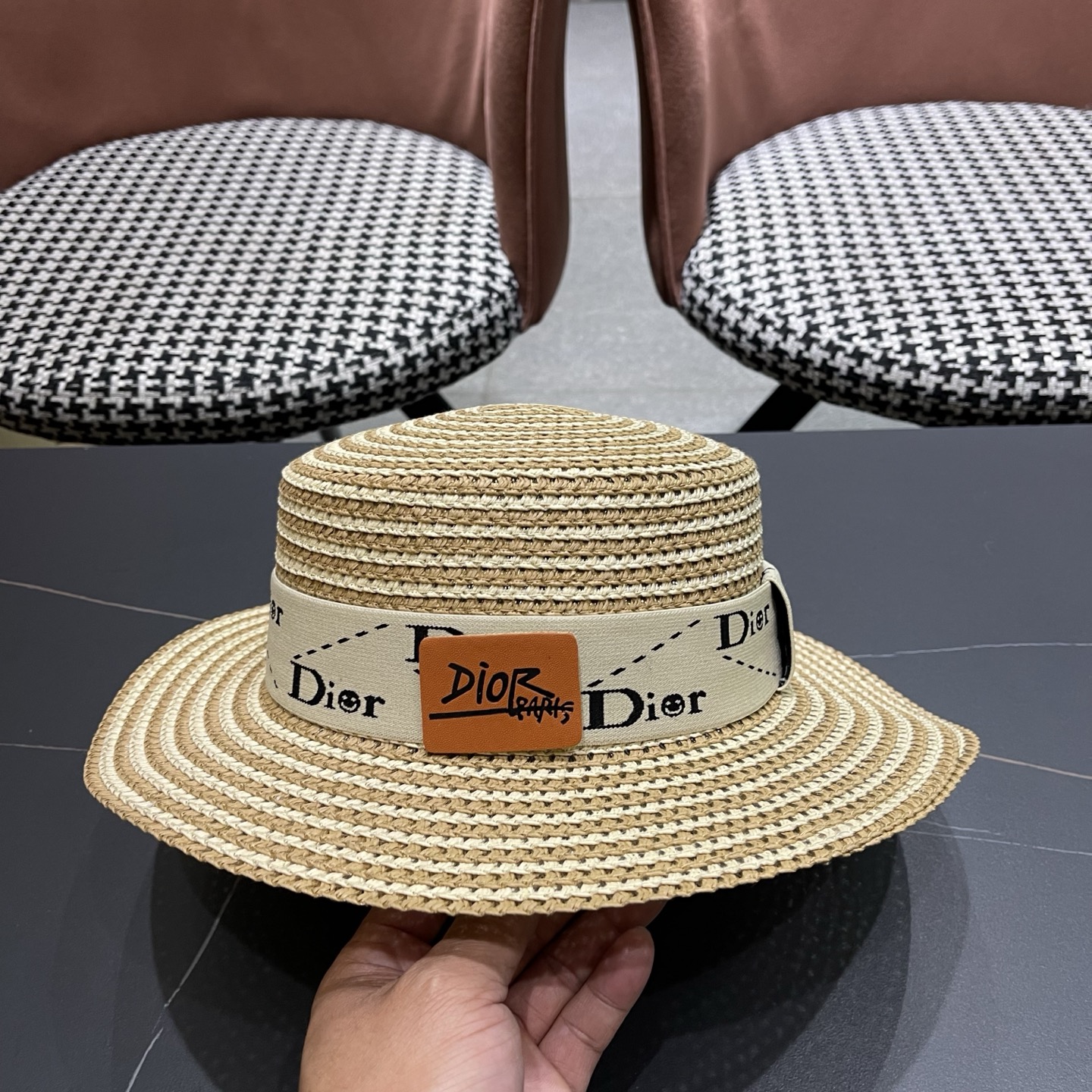 Dior迪奥 新款夏季草编平顶礼帽女款遮阳防晒海边沙滩帽英伦复古时尚