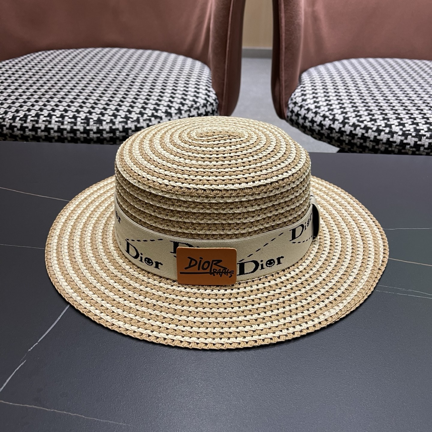 Dior迪奥 新款夏季草编平顶礼帽女款遮阳防晒海边沙滩帽英伦复古时尚