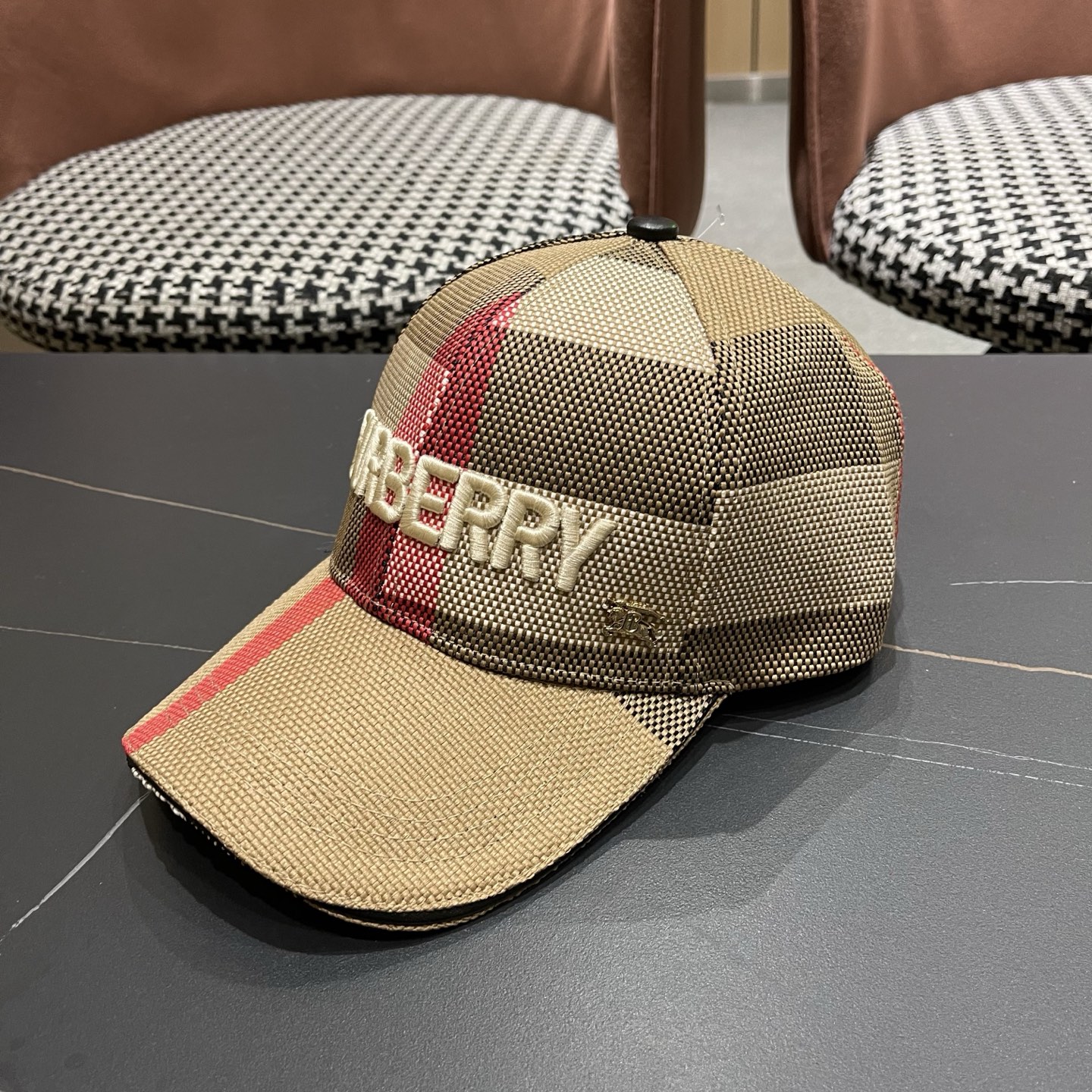 巴宝莉BURBERRY官网同步上线 韩版新款英伦风定制款1:1原单品质 男女通用棒球帽 美邦工艺 高版品