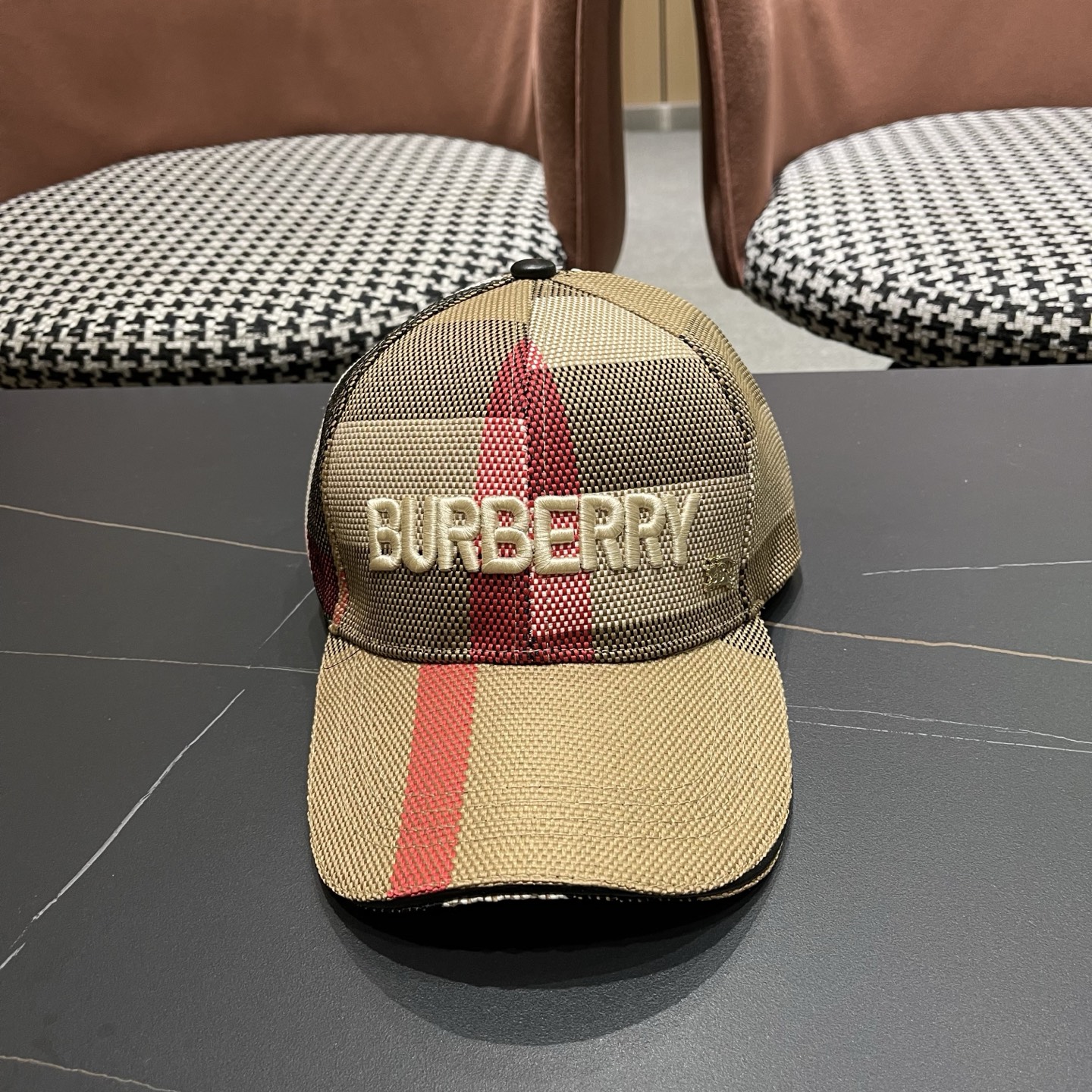巴宝莉BURBERRY官网同步上线 韩版新款英伦风定制款1:1原单品质 男女通用棒球帽 美邦工艺 高版品