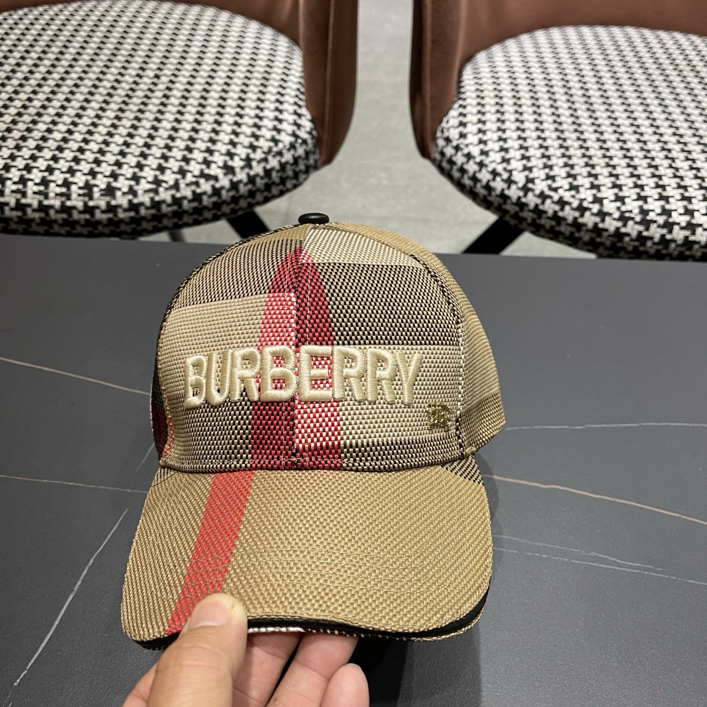 巴宝莉BURBERRY官网同步上线 韩版新款英伦风定制款1:1原单品质 男女通用棒球帽 美邦工艺 高版品