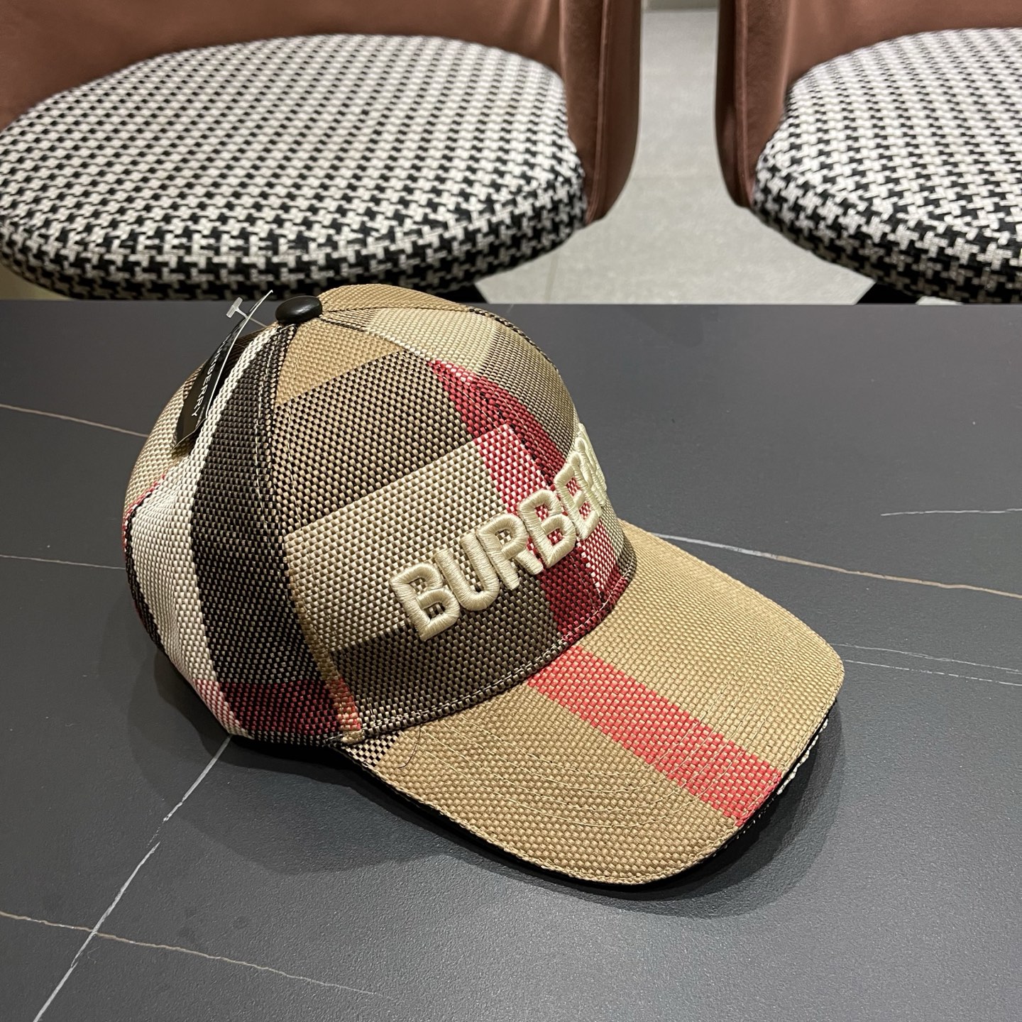 巴宝莉BURBERRY官网同步上线 韩版新款英伦风定制款1:1原单品质 男女通用棒球帽 美邦工艺 高版品