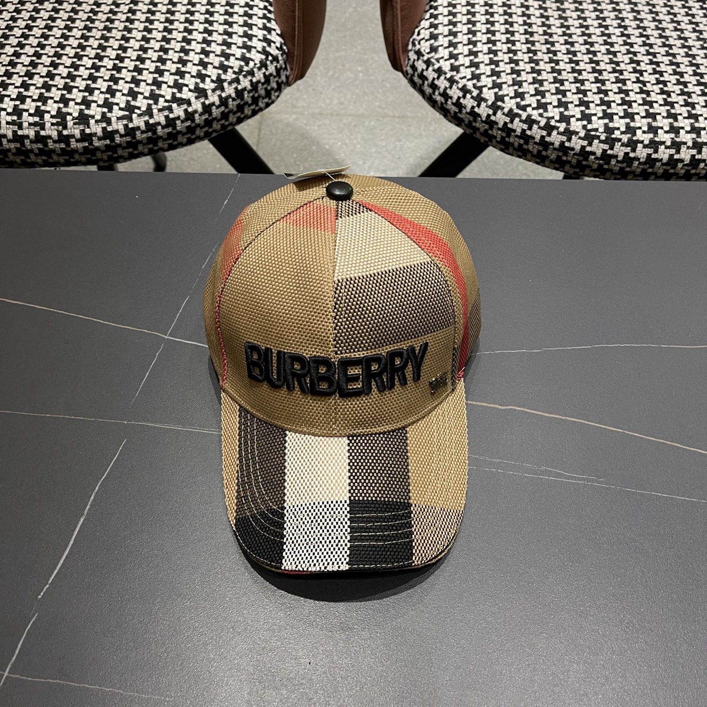 巴宝莉BURBERRY官网同步上线 韩版新款英伦风定制款1:1原单品质 男女通用棒球帽 美邦工艺 高版品