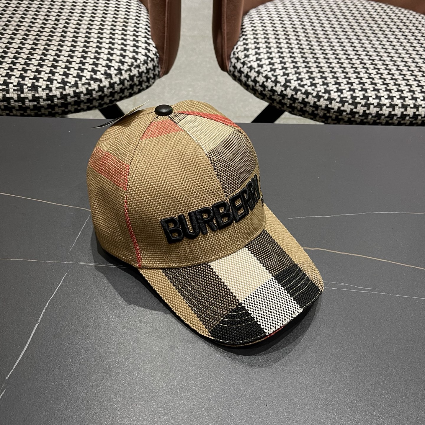 巴宝莉BURBERRY官网同步上线 韩版新款英伦风定制款1:1原单品质 男女通用棒球帽 美邦工艺 高版品