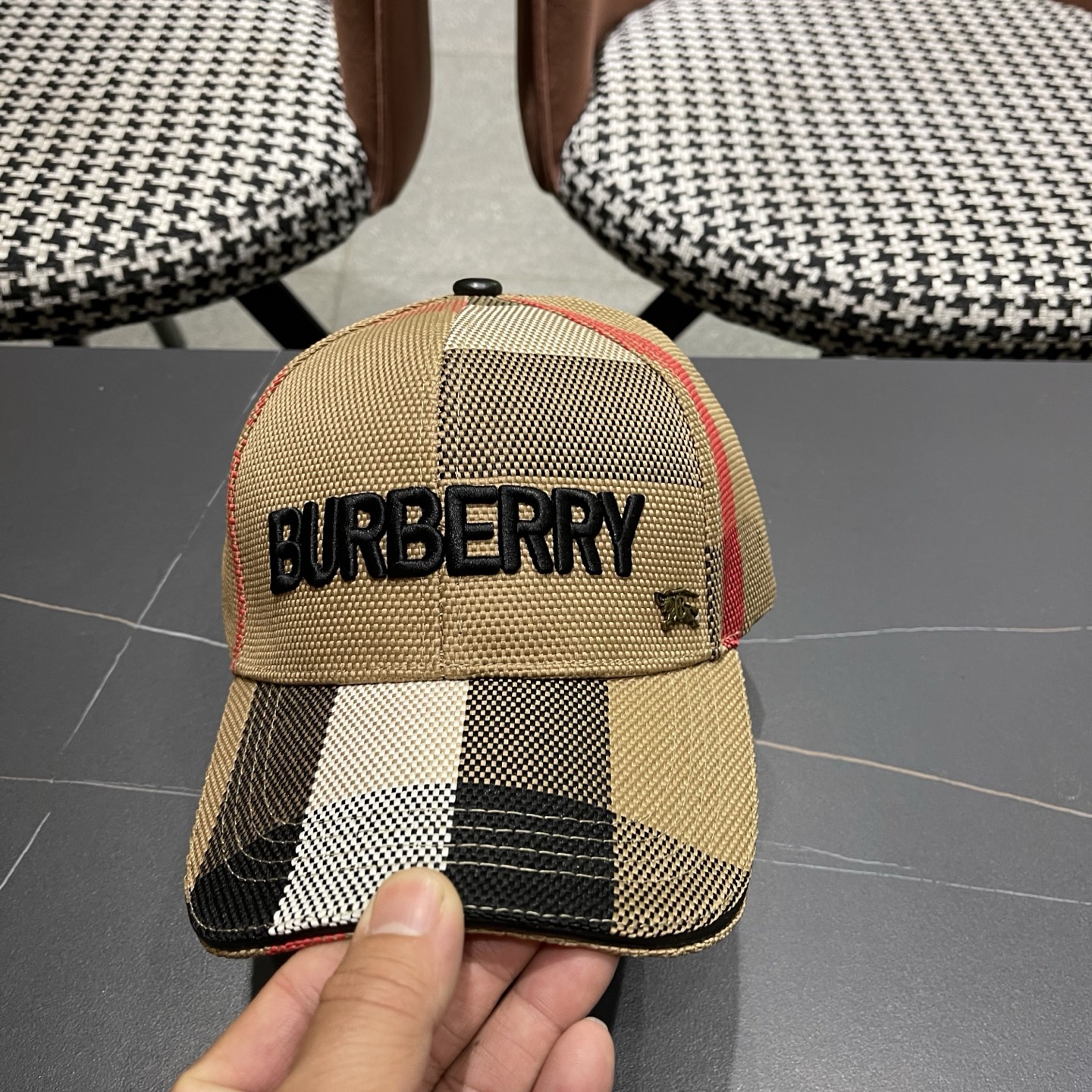 巴宝莉BURBERRY官网同步上线 韩版新款英伦风定制款1:1原单品质 男女通用棒球帽 美邦工艺 高版品