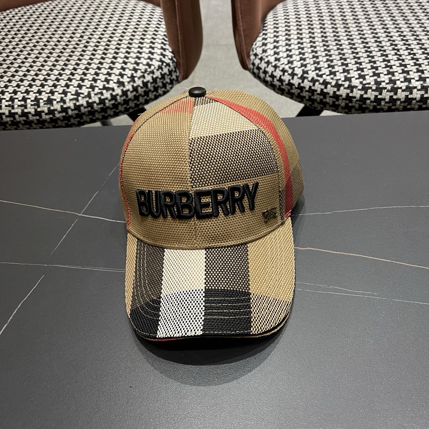 巴宝莉BURBERRY官网同步上线 韩版新款英伦风定制款1:1原单品质 男女通用棒球帽 美邦工艺 高版品