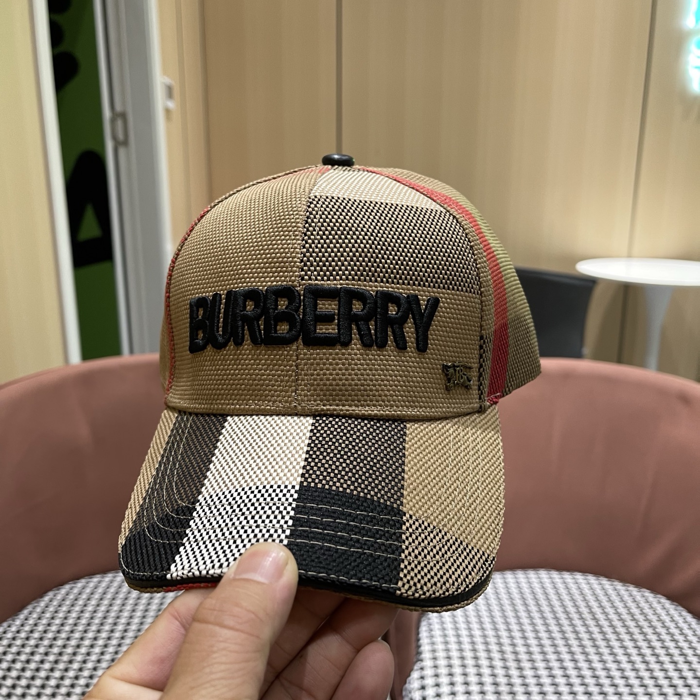 巴宝莉BURBERRY官网同步上线 韩版新款英伦风定制款1:1原单品质 男女通用棒球帽 美邦工艺 高版品