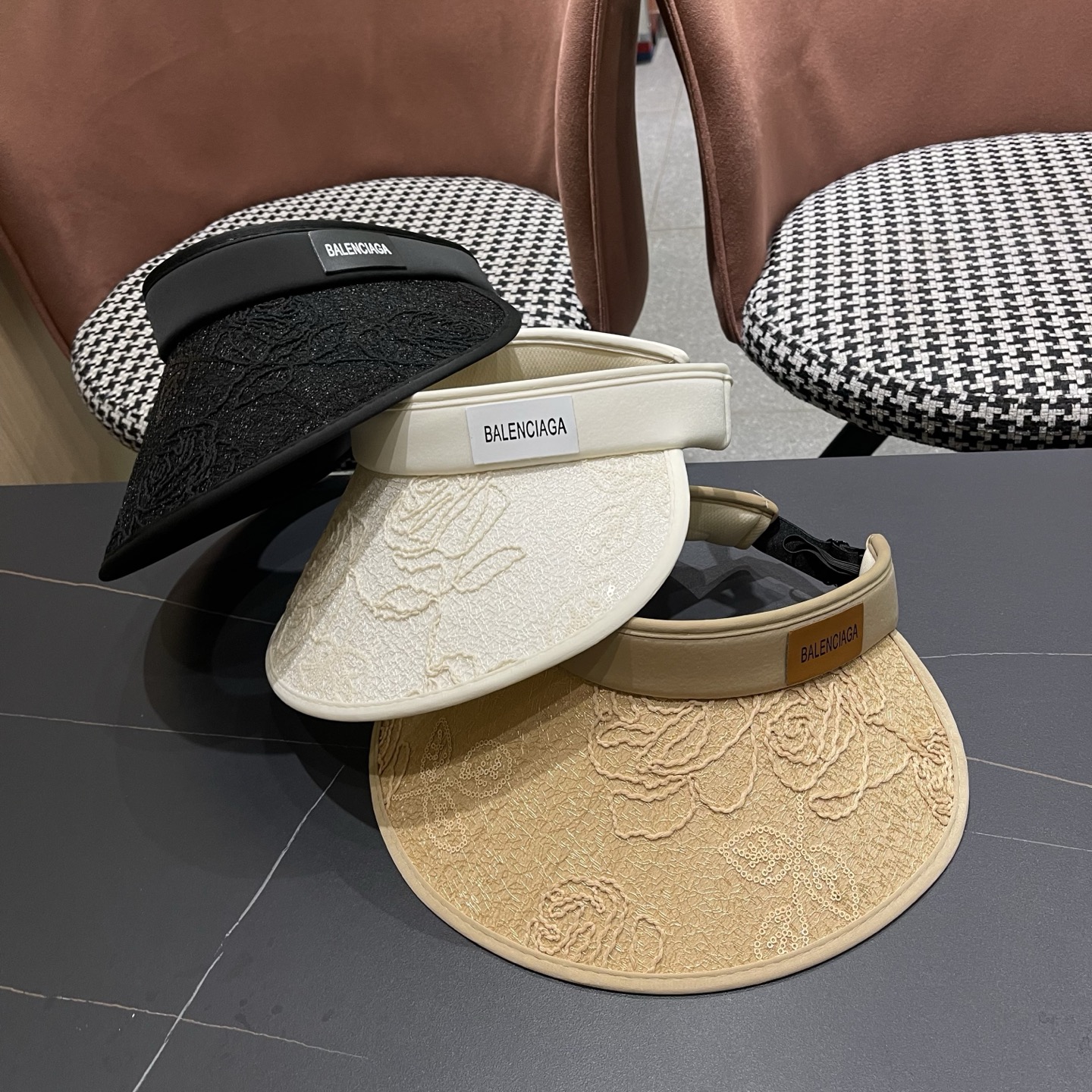 BALENCIAGA巴黎世家 新款蕾丝空顶遮阳帽子女夏季户外通勤防晒帽大帽檐时尚透气显脸小